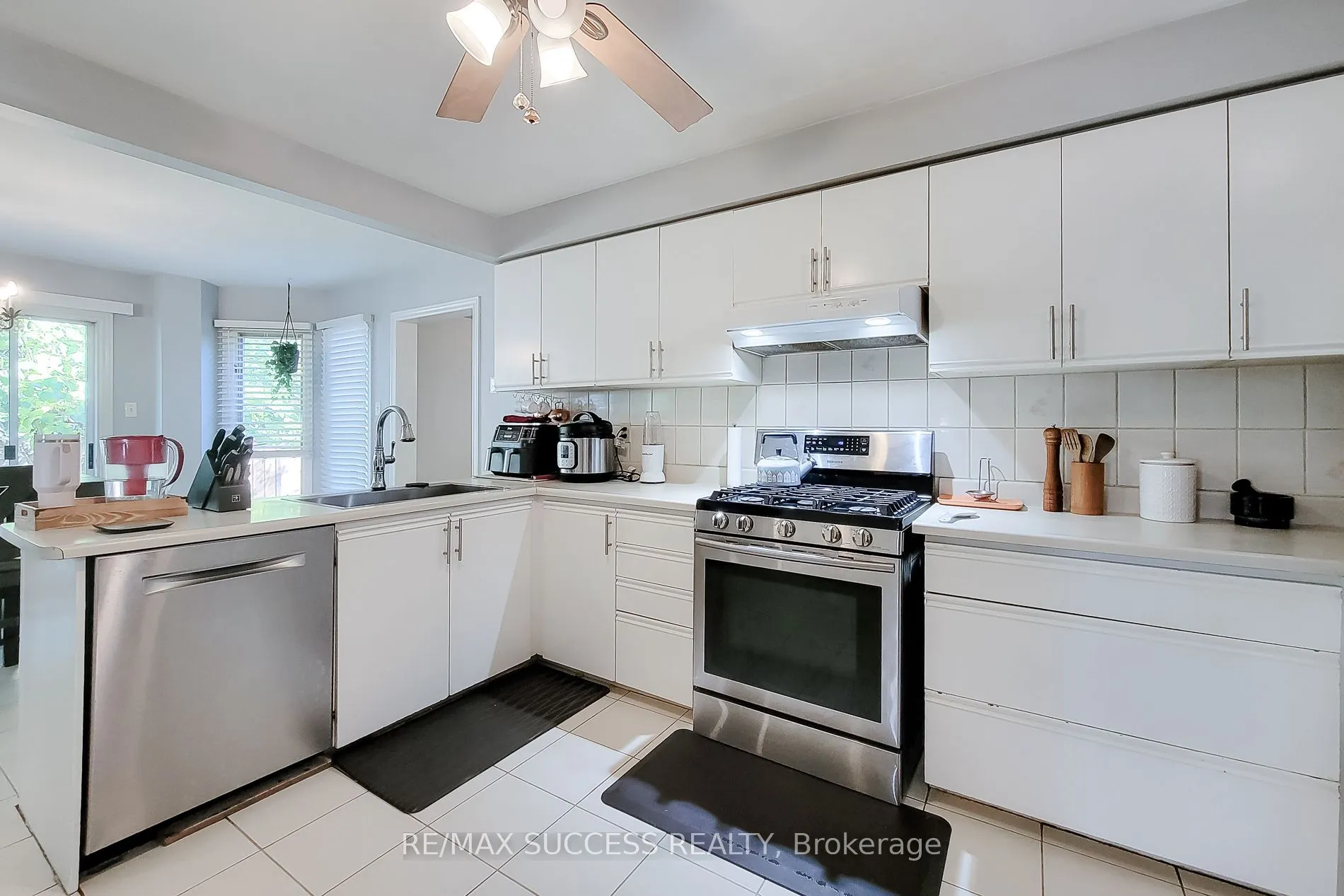 35 Ravenwood Road