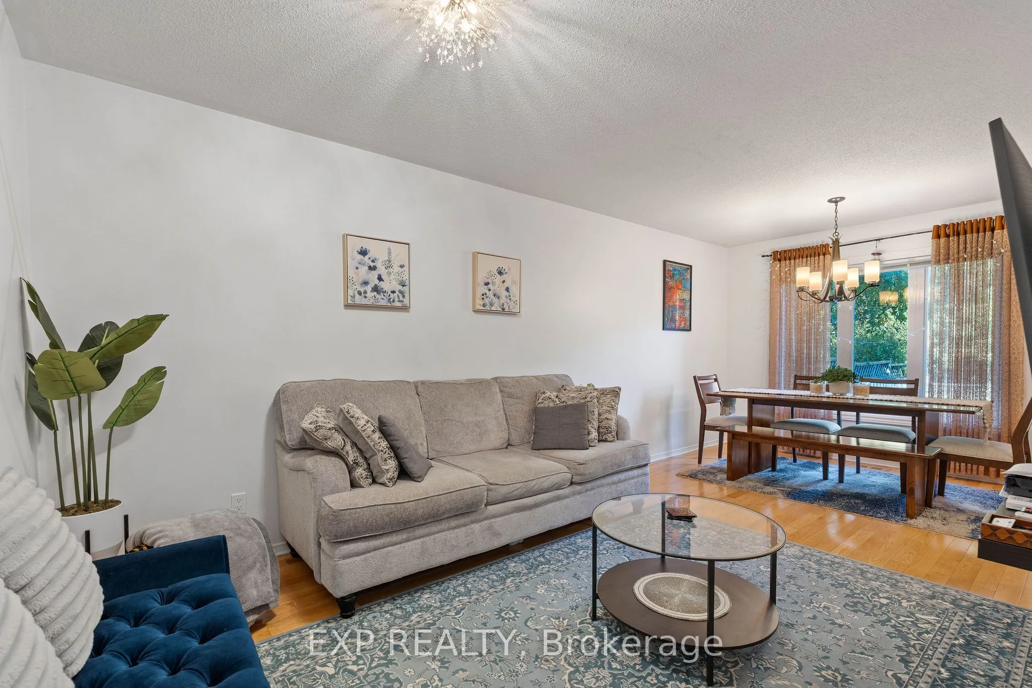 122 Markland Crescent