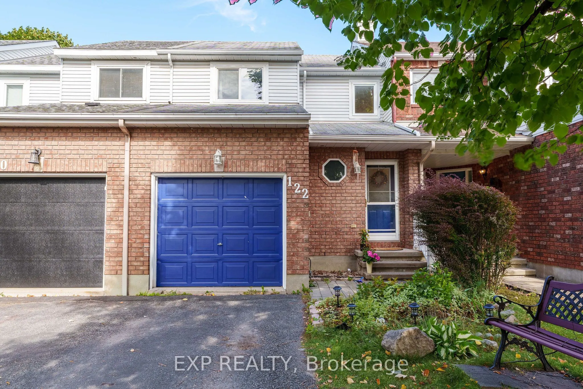 122 Markland Crescent