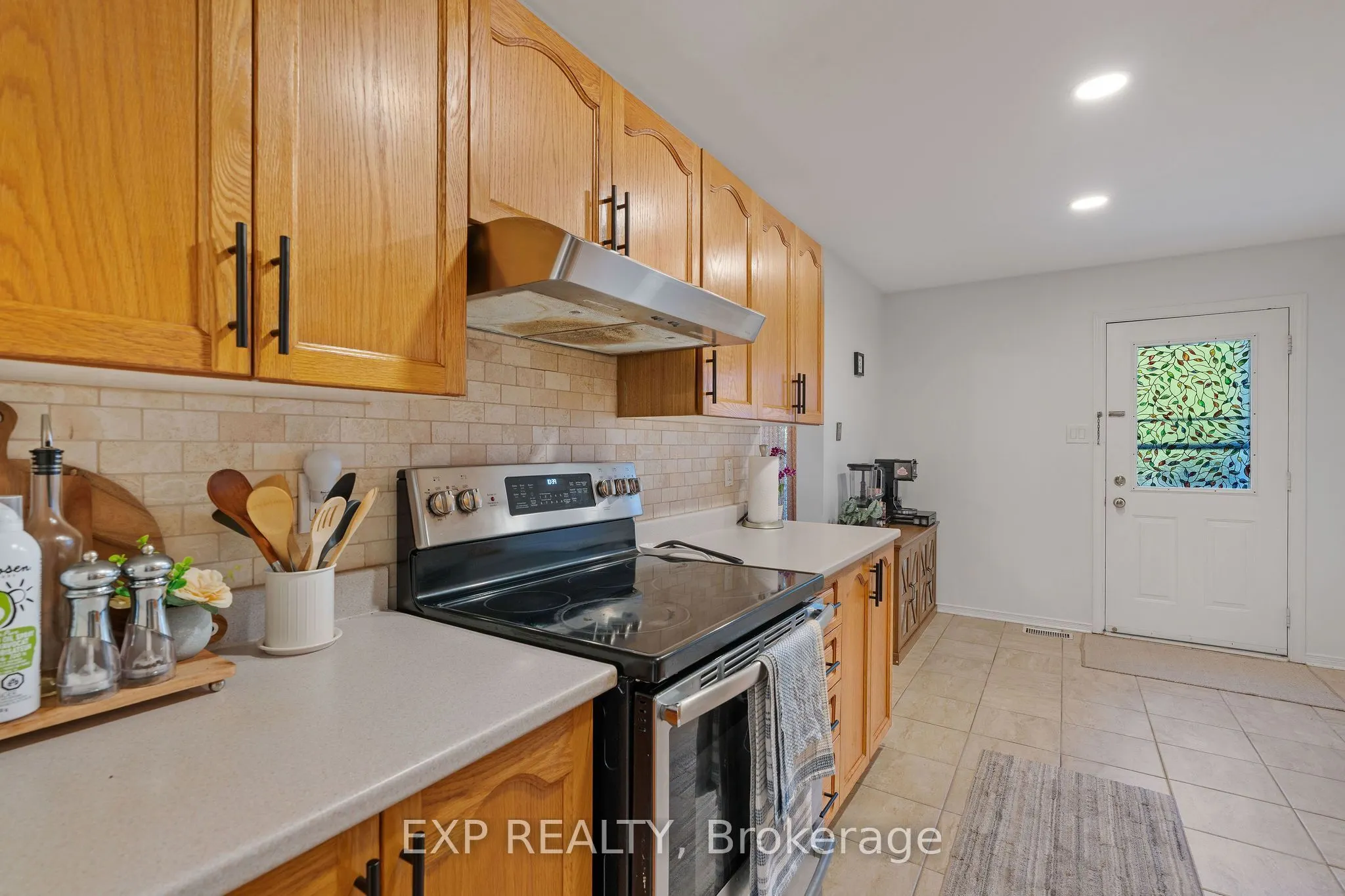 122 Markland Crescent