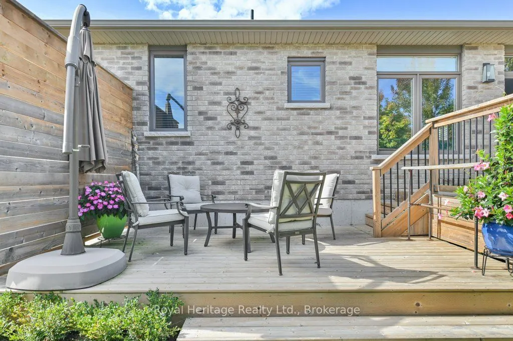 54 Hummingbird Drive