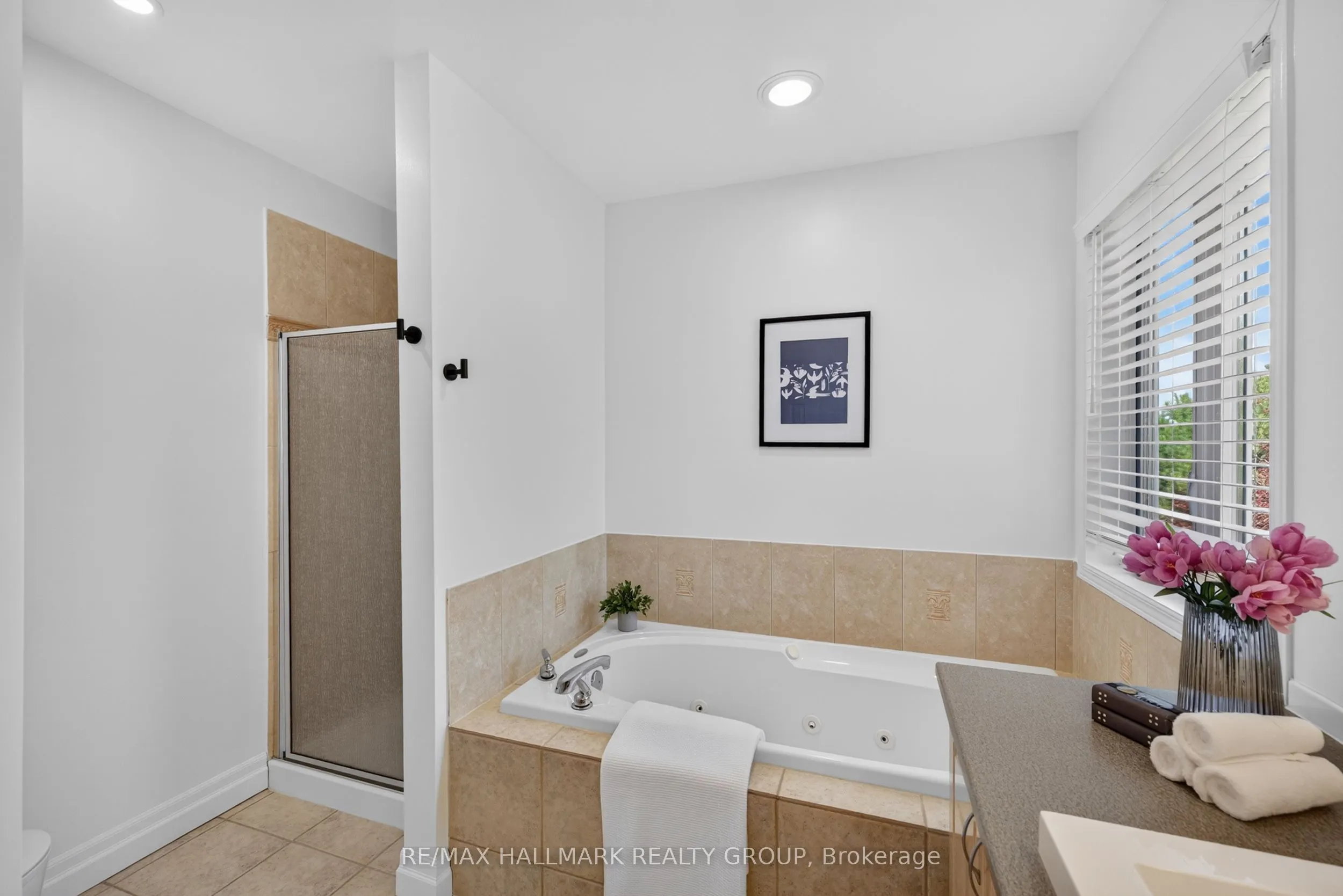 42 Glenrill Place S
