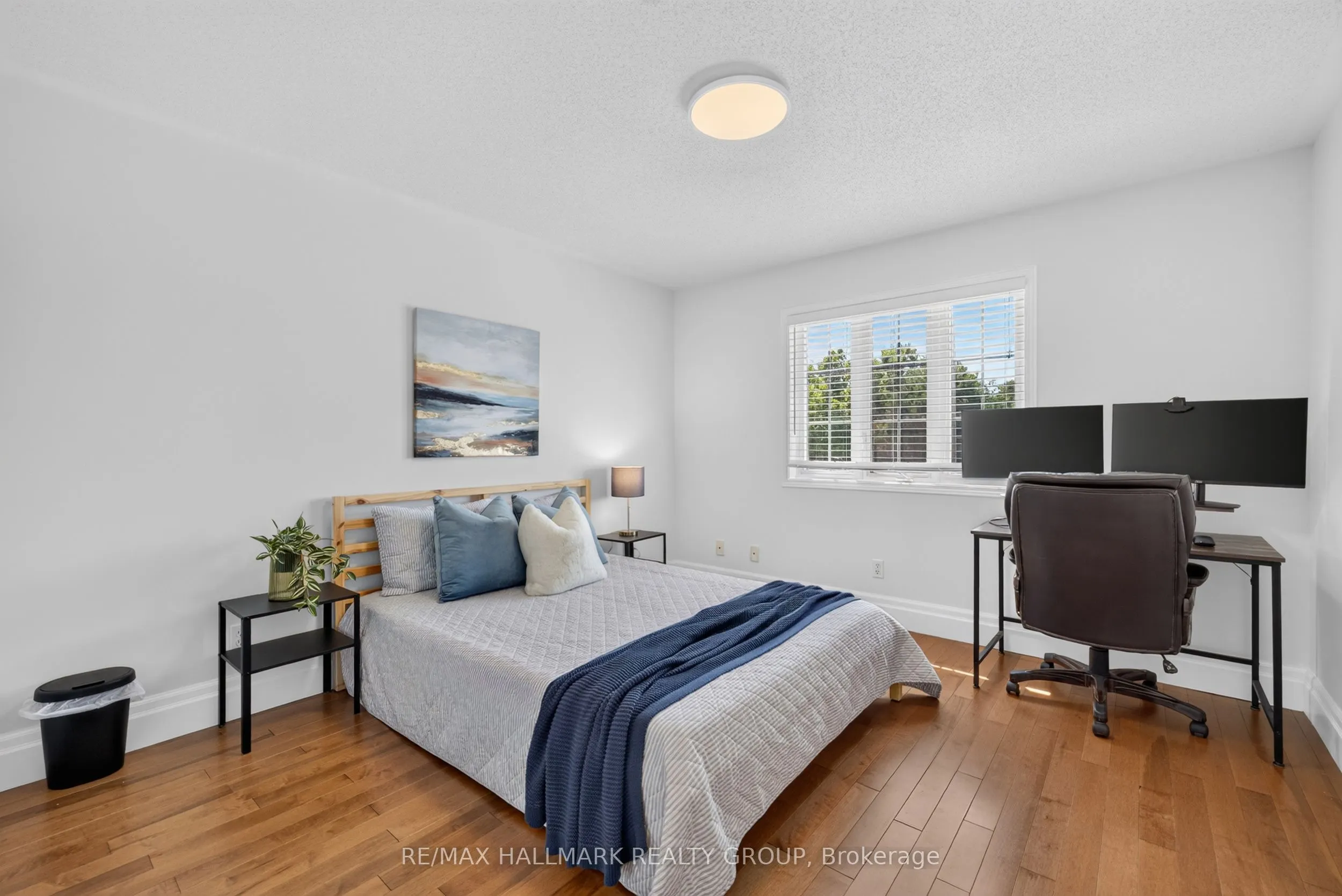 42 Glenrill Place S