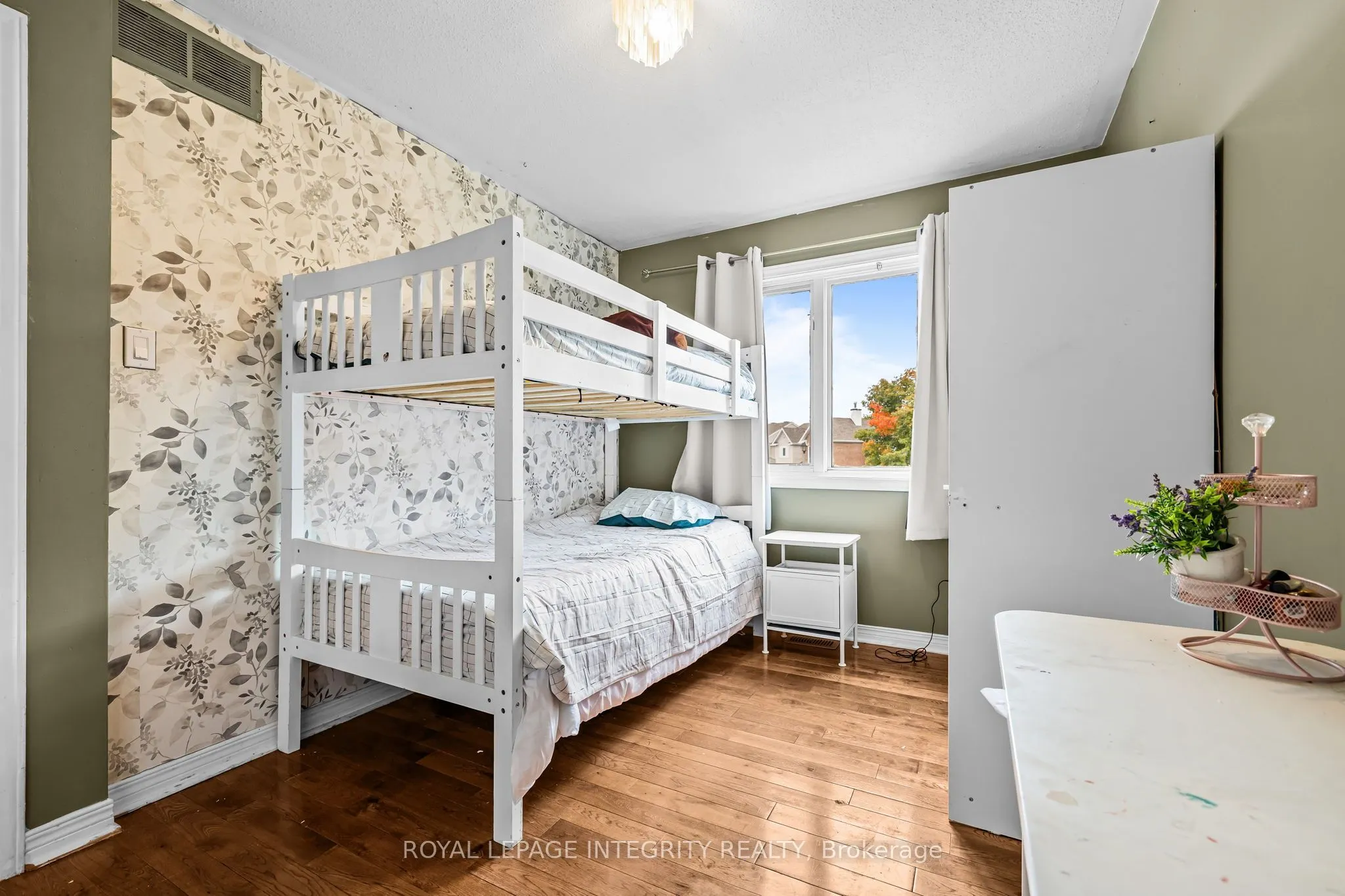 26 Astoria Crescent