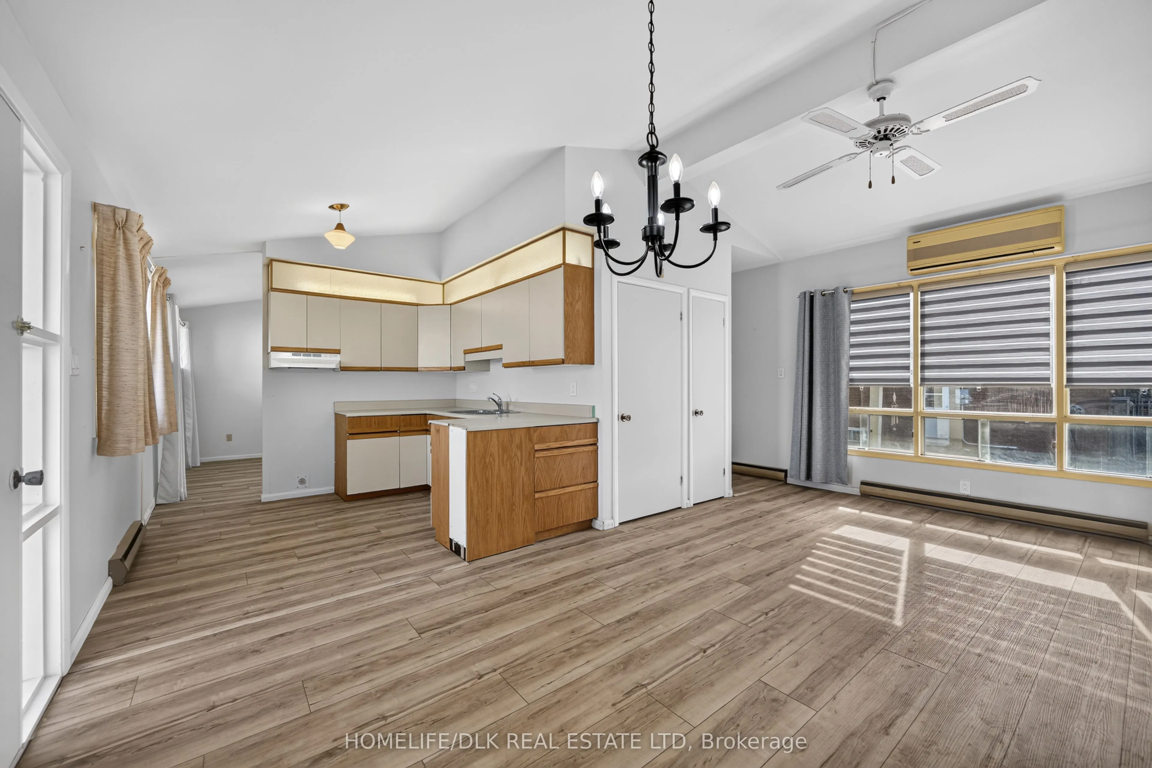 961 Massie Drive W
