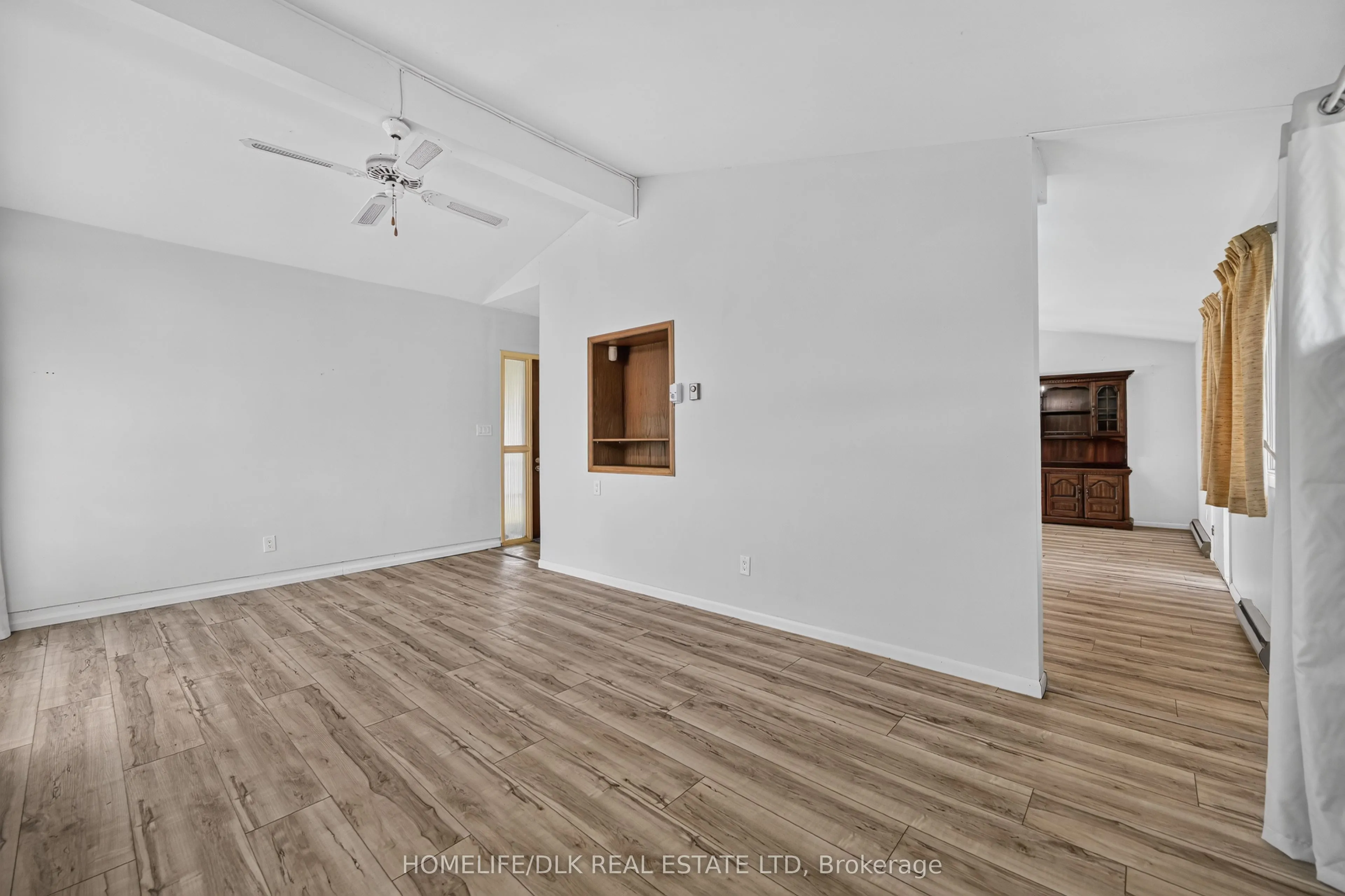 961 Massie Drive W
