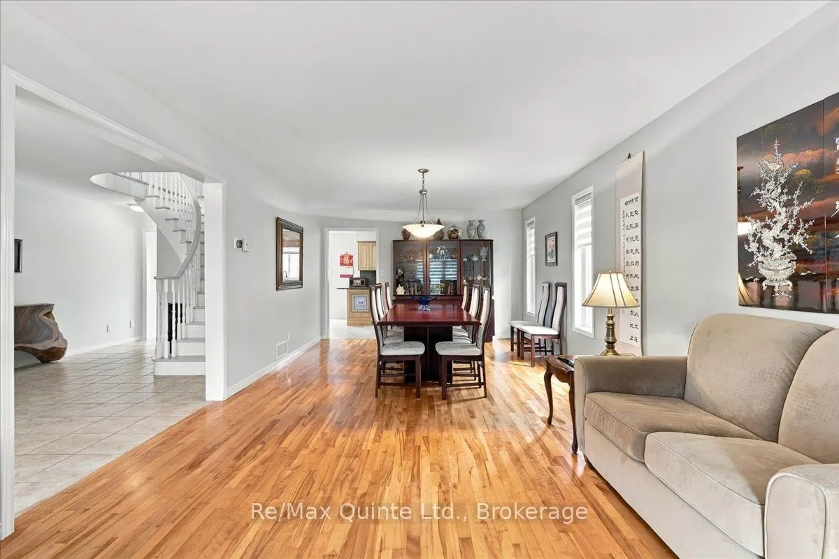 11 Huron Lane