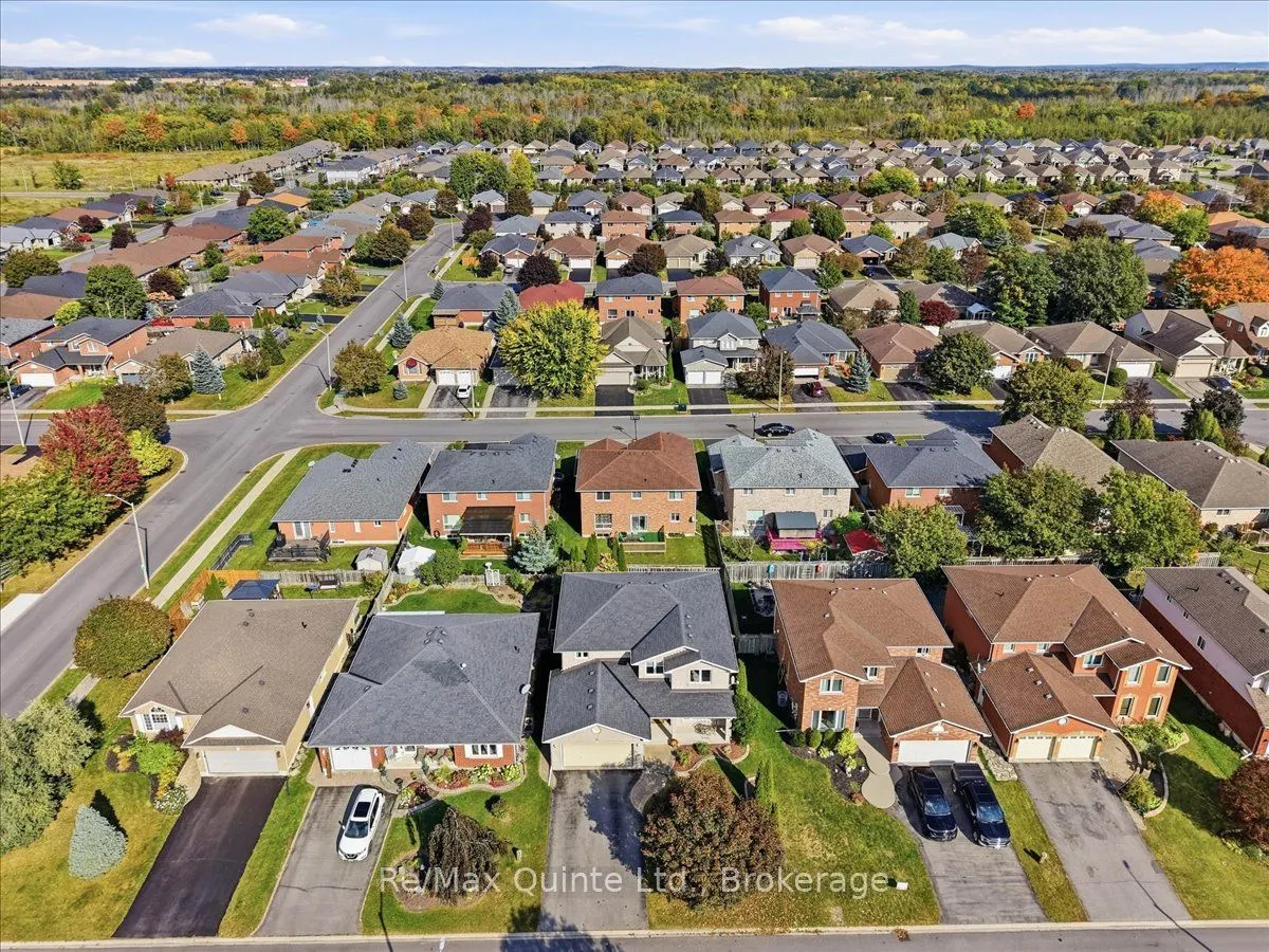11 Huron Lane
