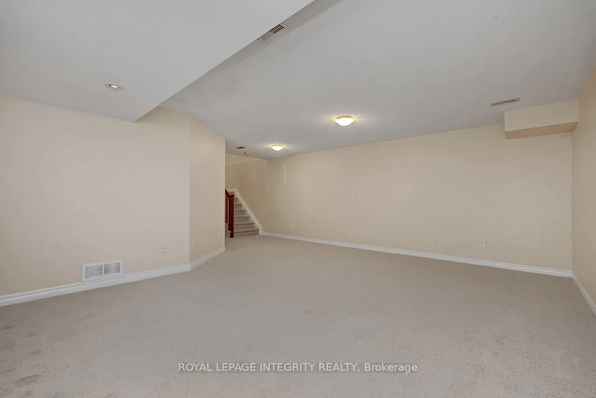 161 Mojave Crescent