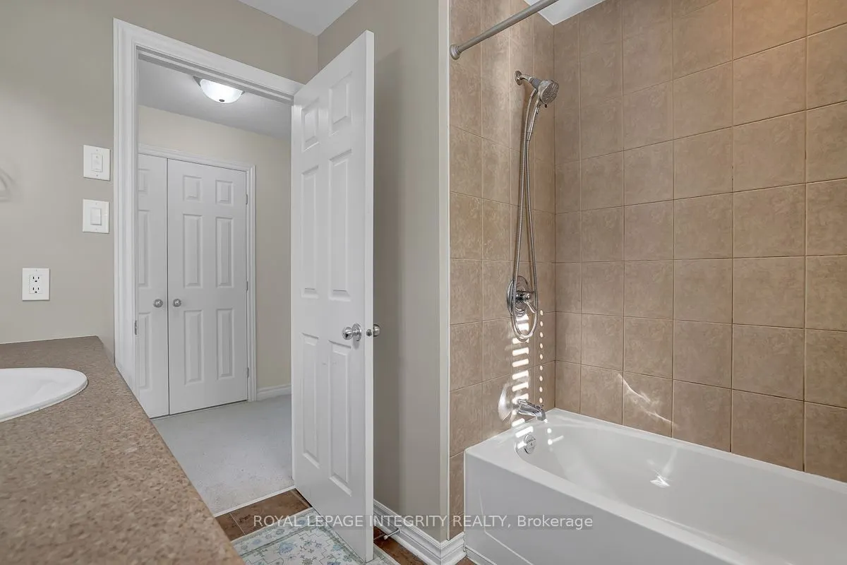 161 Mojave Crescent