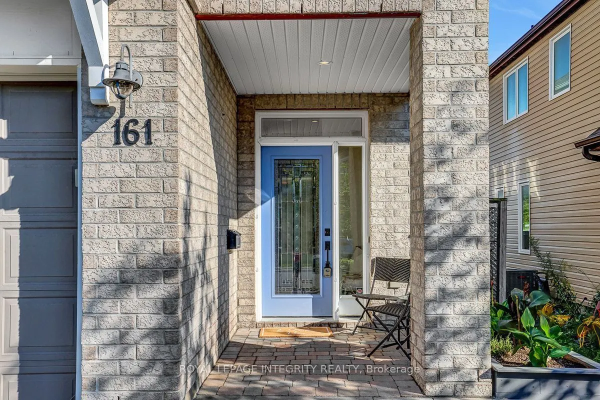161 Mojave Crescent
