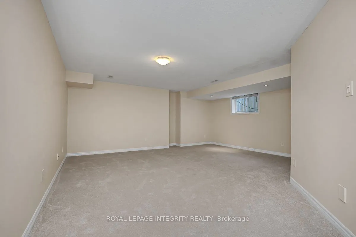 161 Mojave Crescent