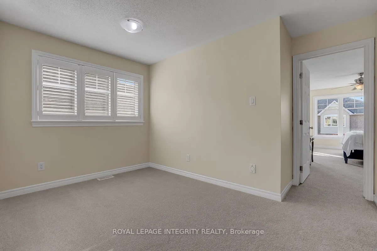 161 Mojave Crescent