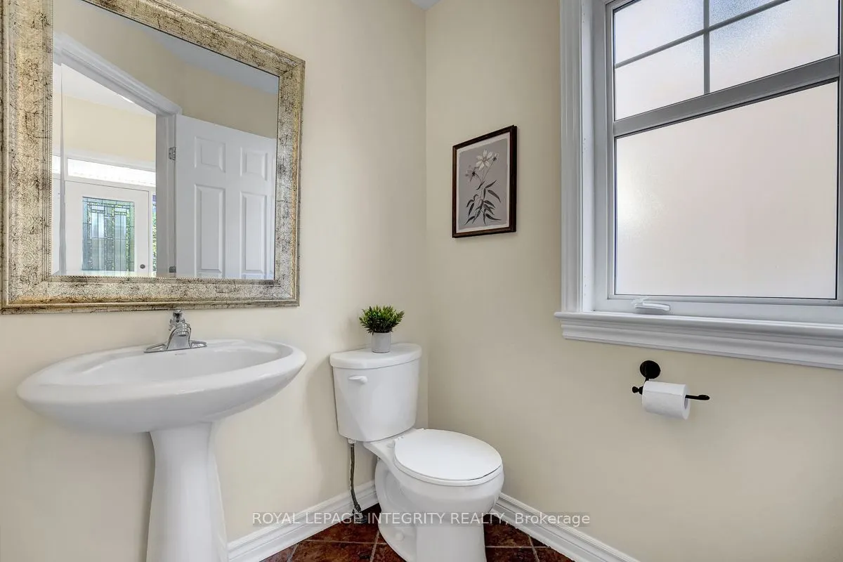 161 Mojave Crescent
