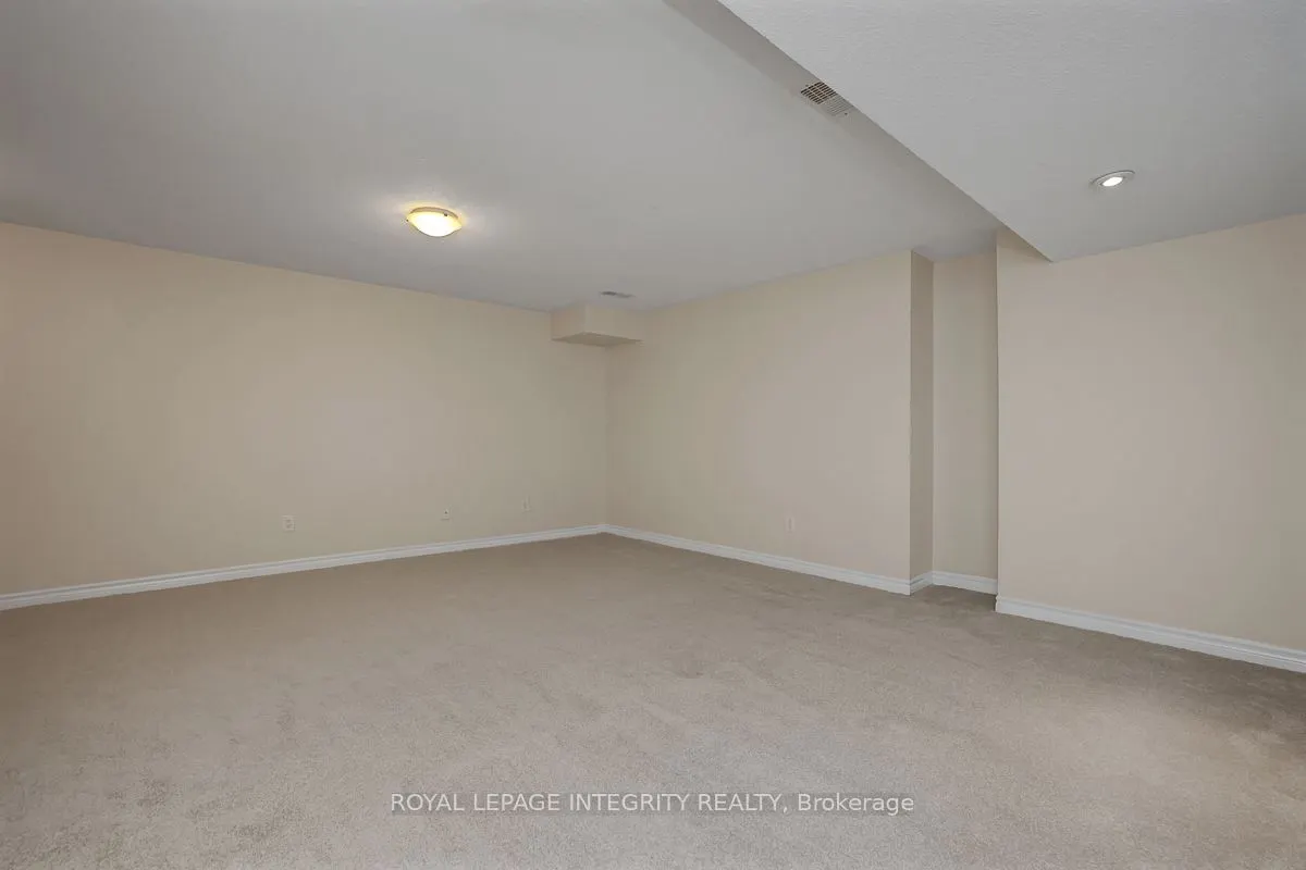 161 Mojave Crescent