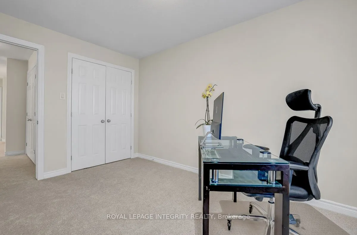 161 Mojave Crescent