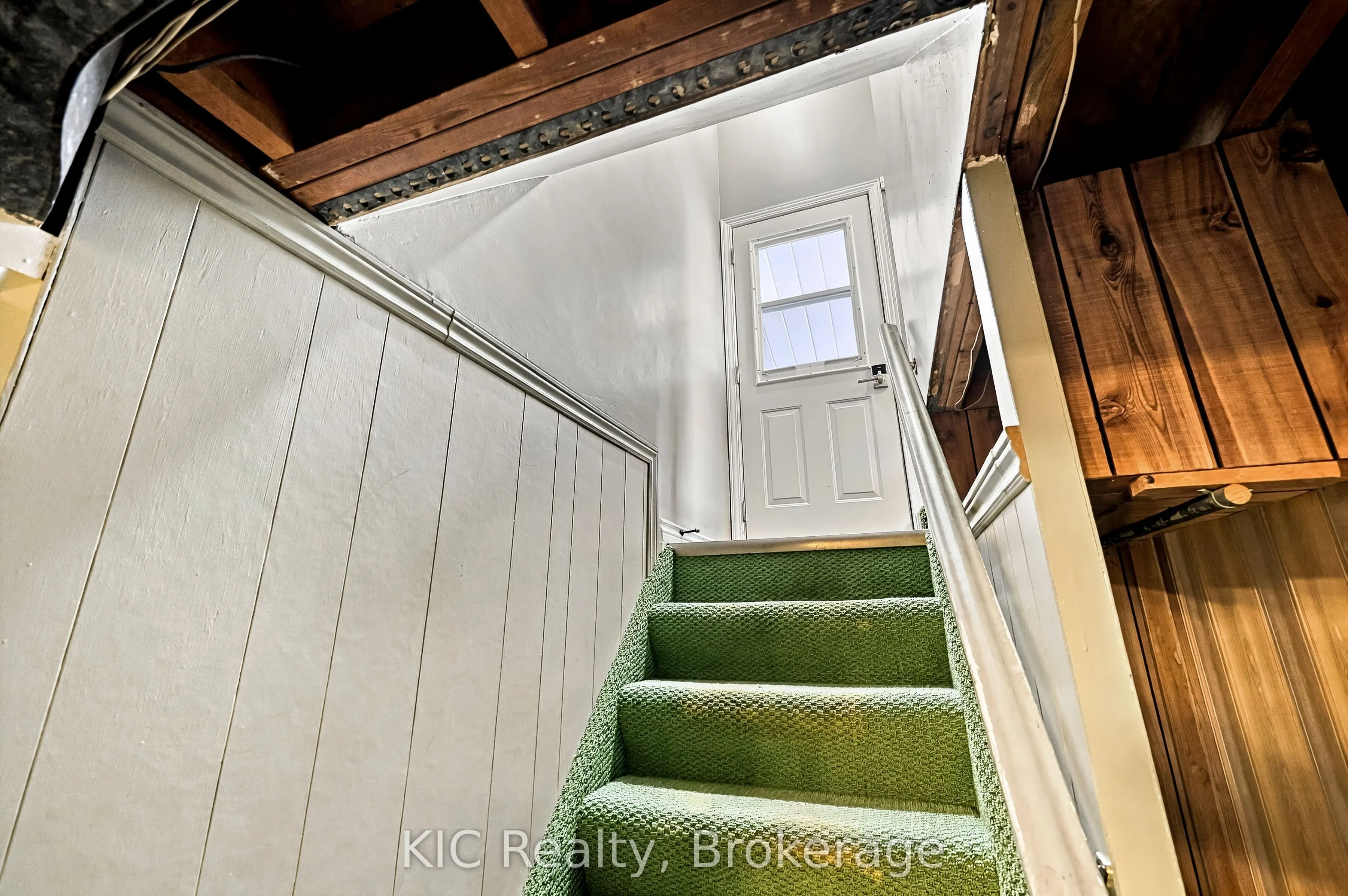 198 Mcclennan Street
