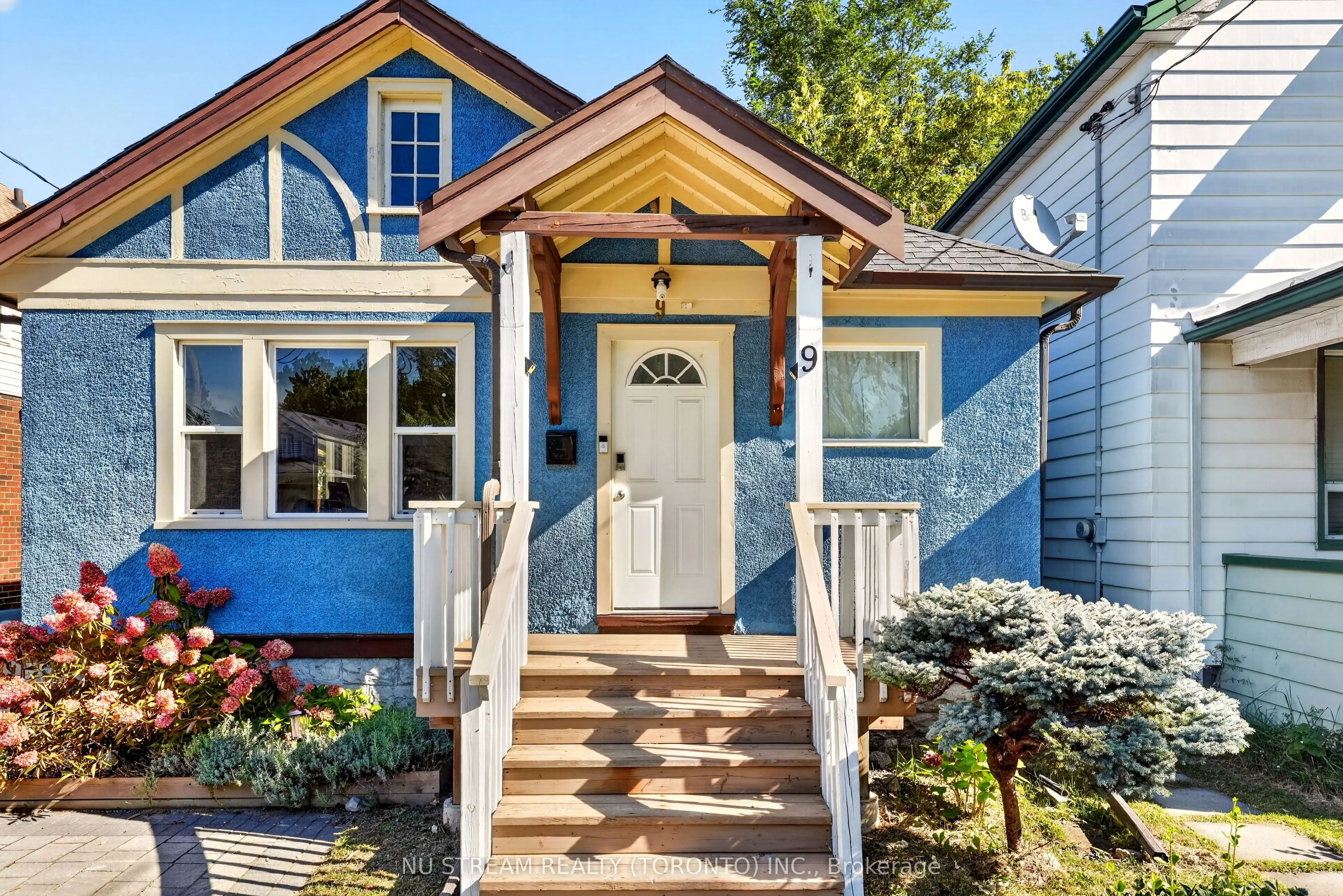 9 Manning Street