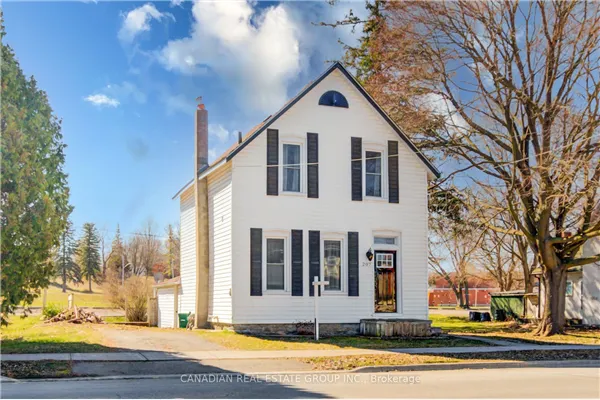 207 Front Street N