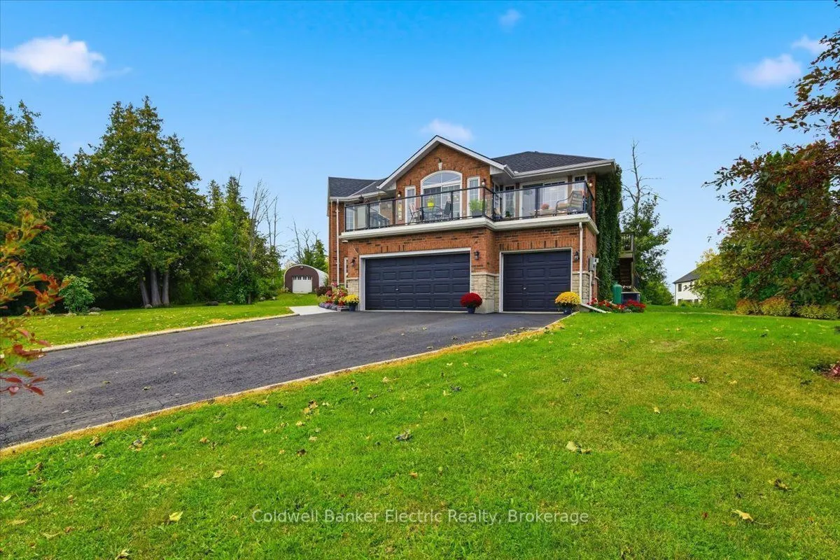102 Hampton Crescent