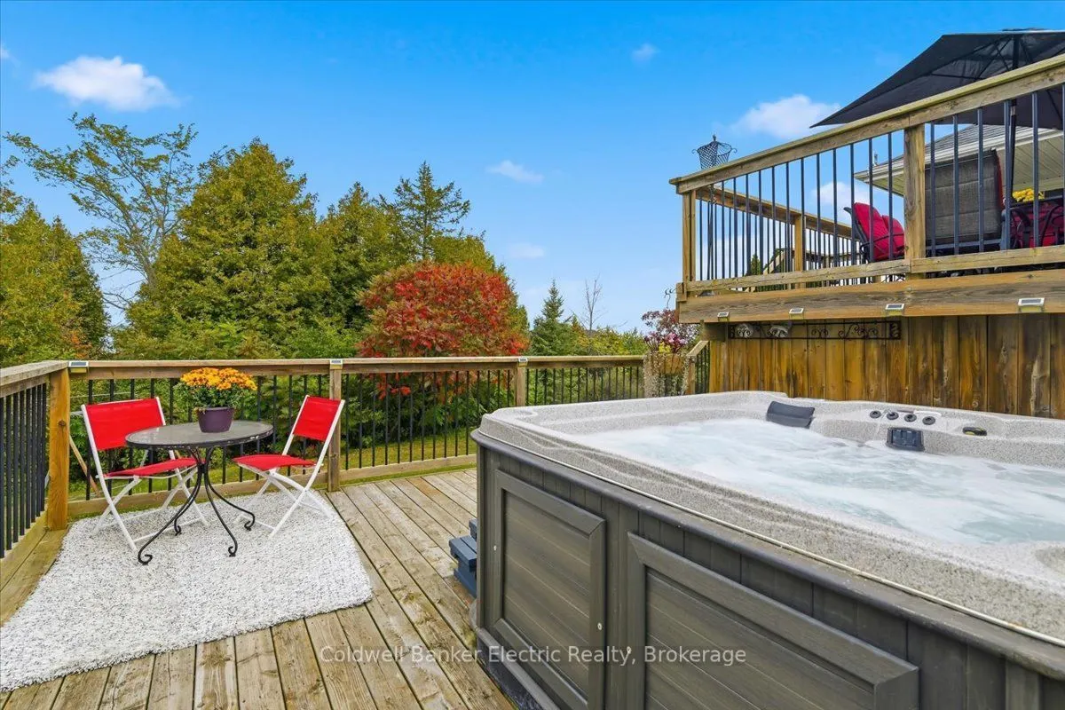 102 Hampton Crescent