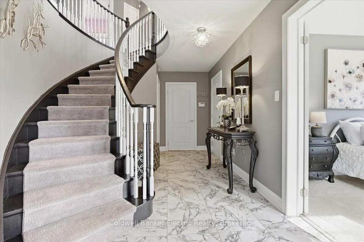 102 Hampton Crescent