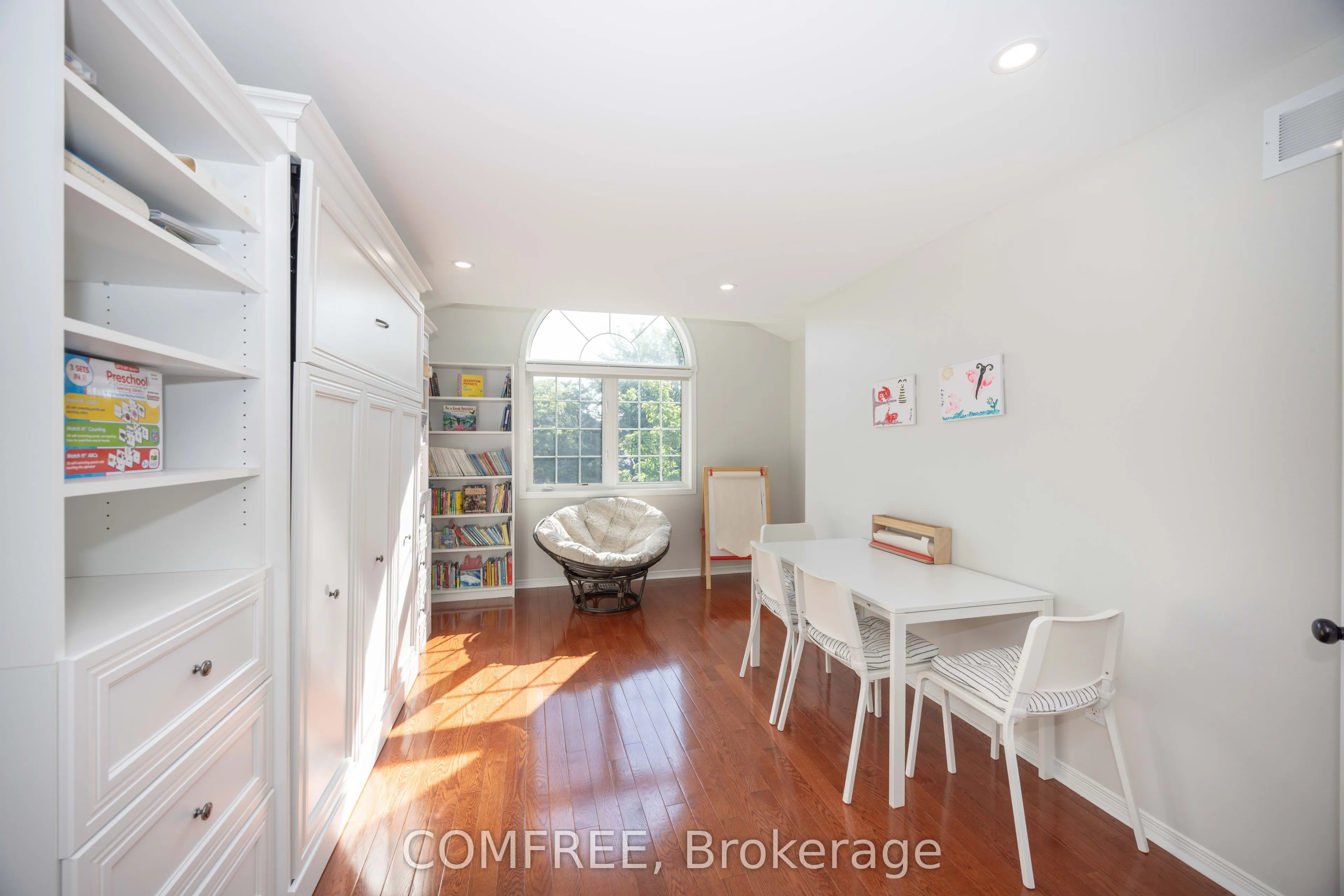 306 Wild Iris Avenue