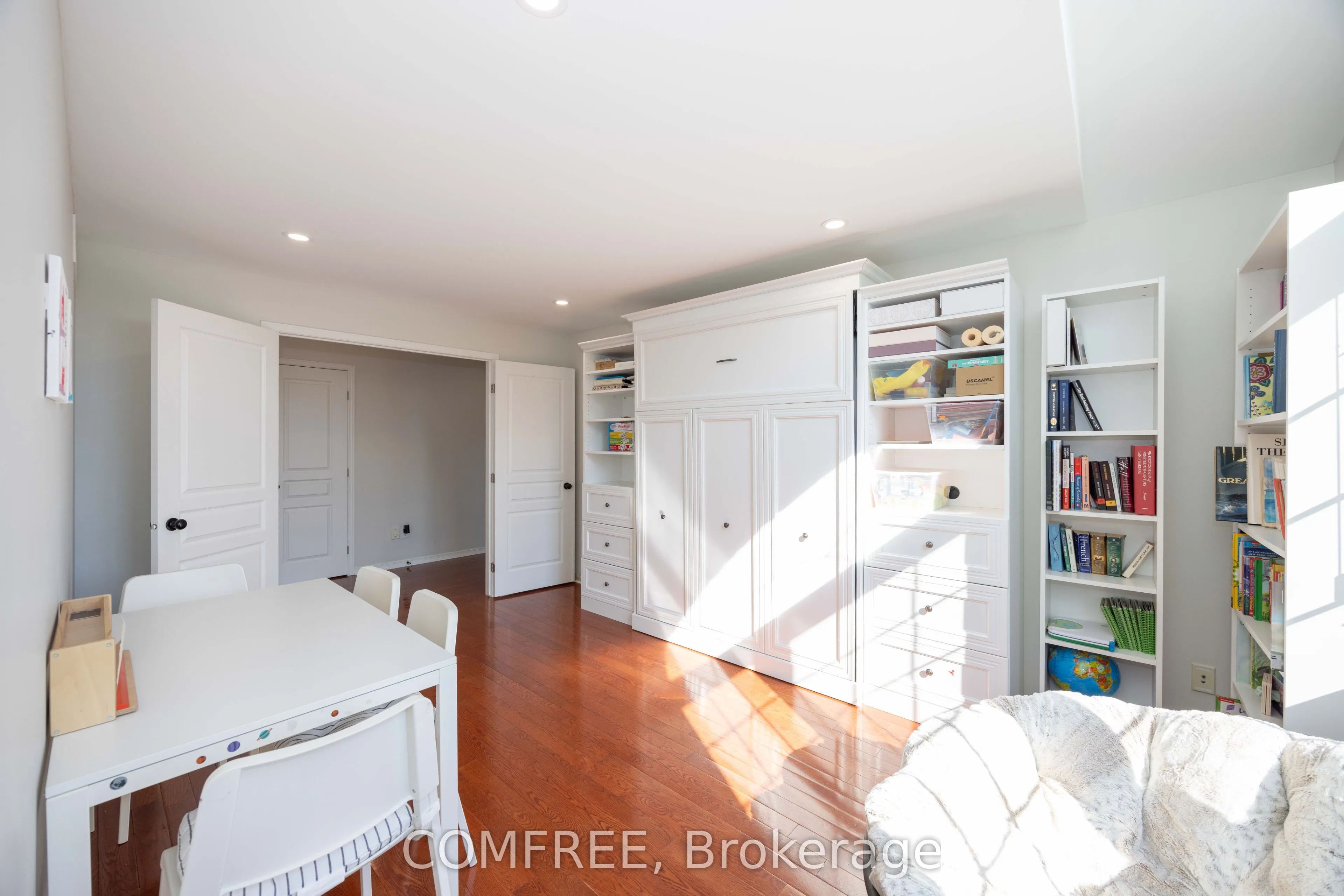 306 Wild Iris Avenue