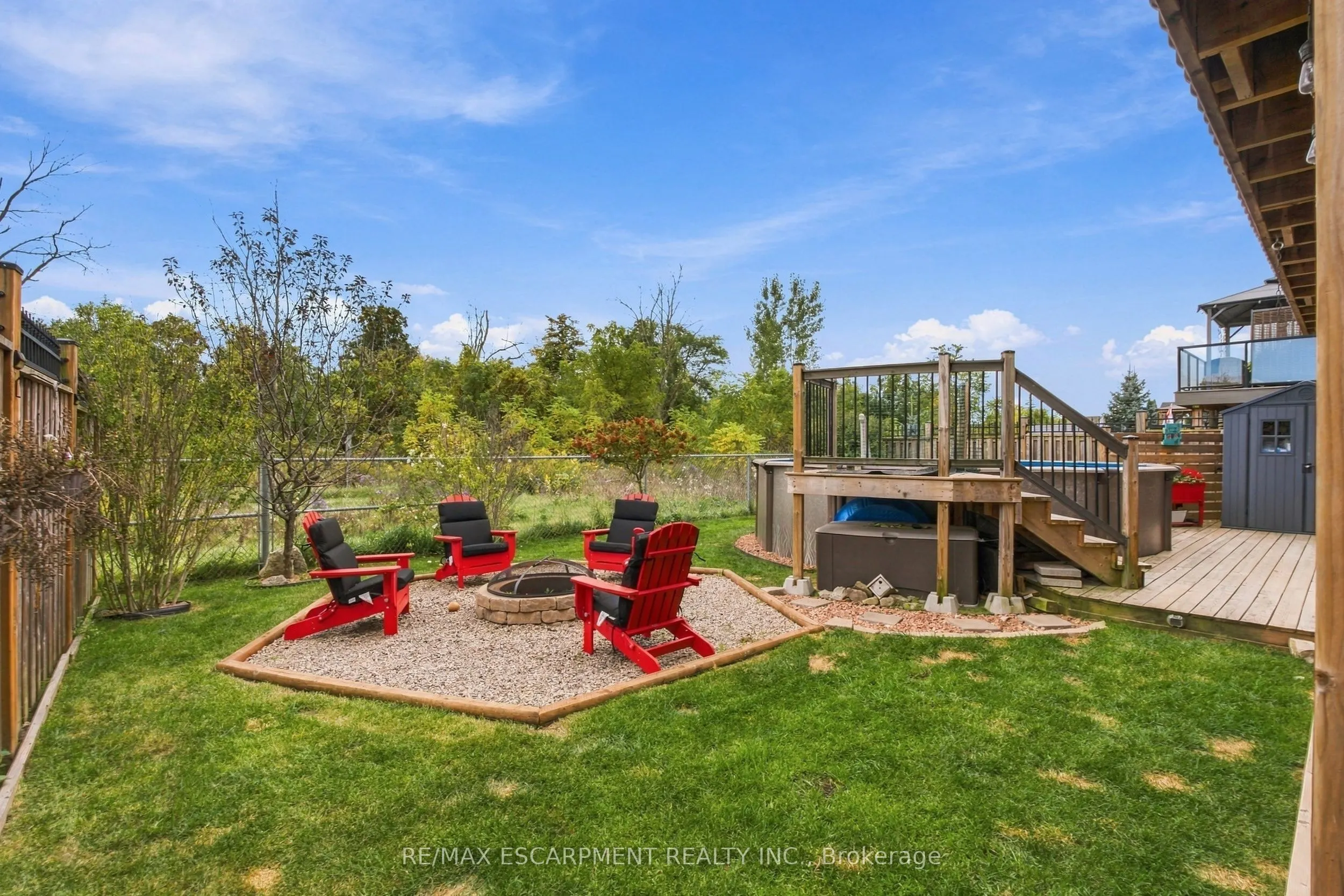 19 BROOKSIDE Terrace