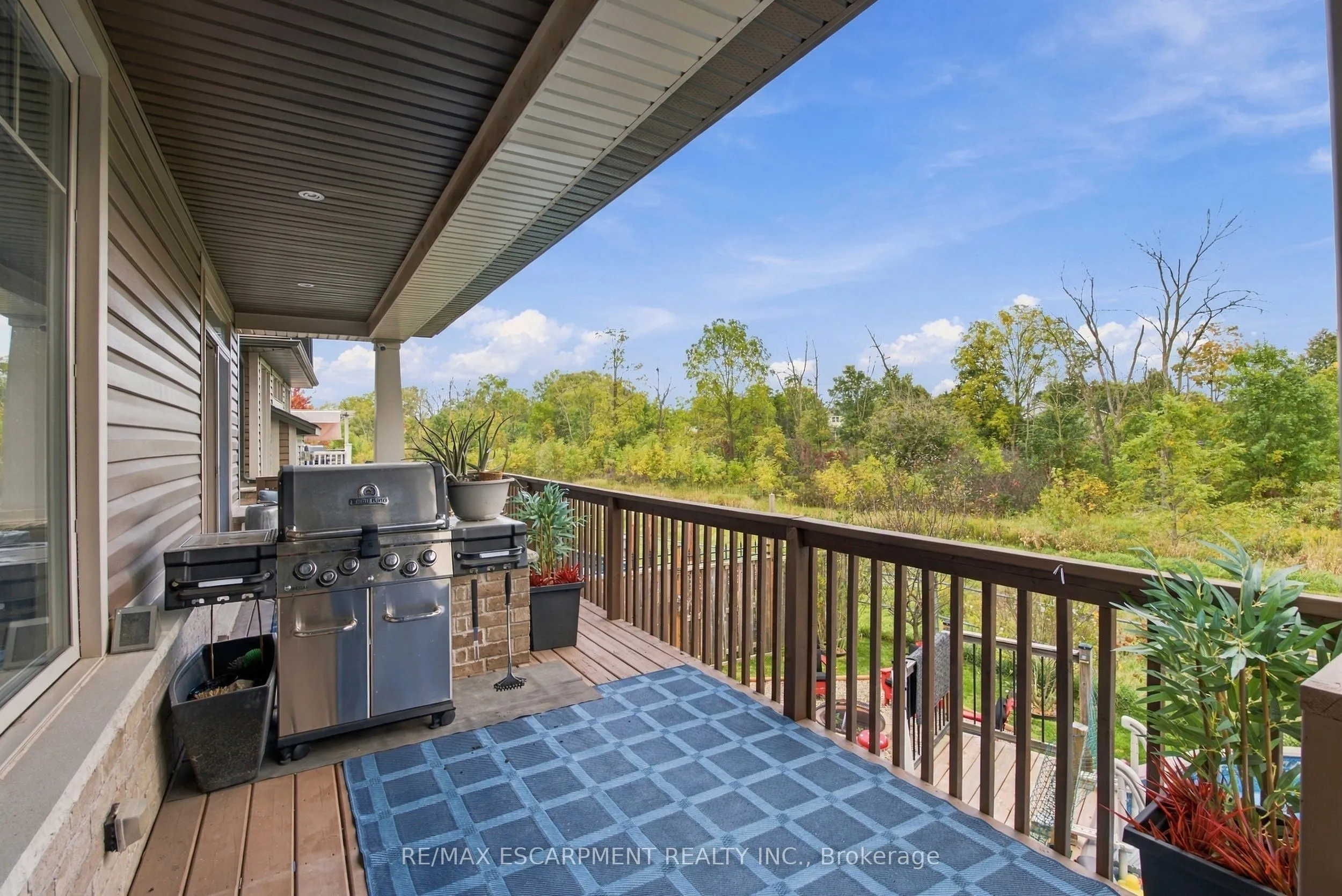 19 BROOKSIDE Terrace