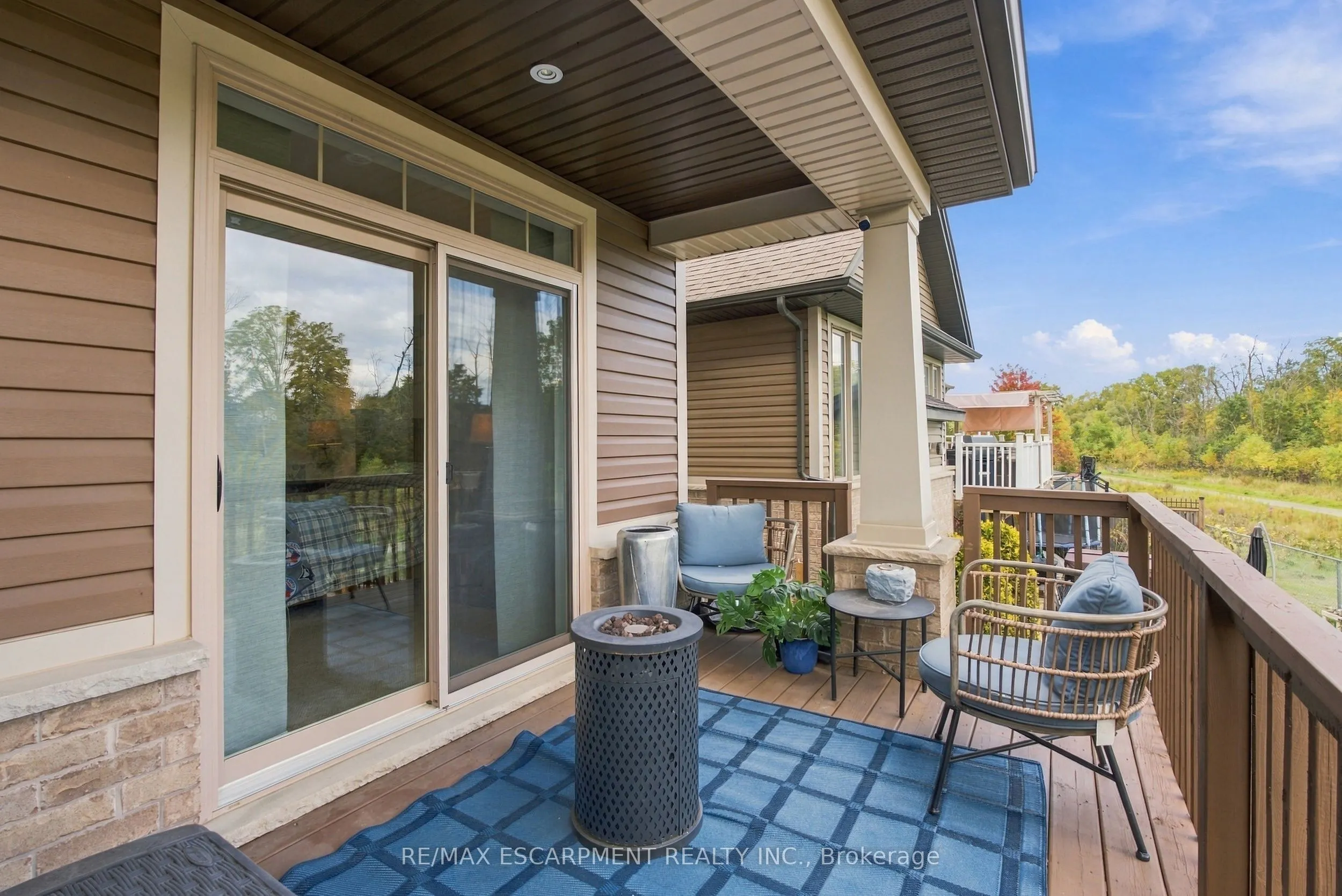 19 BROOKSIDE Terrace