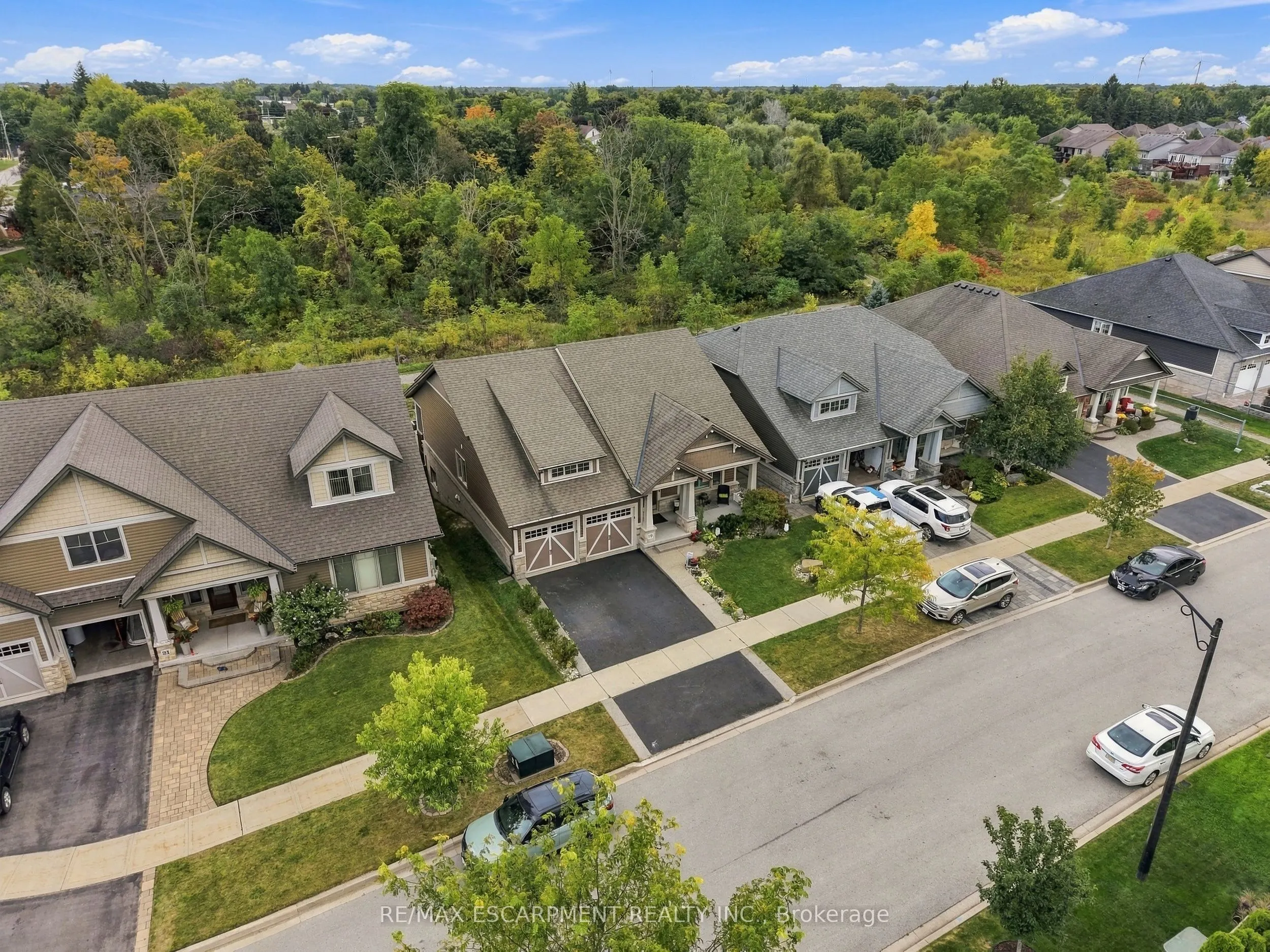 19 BROOKSIDE Terrace