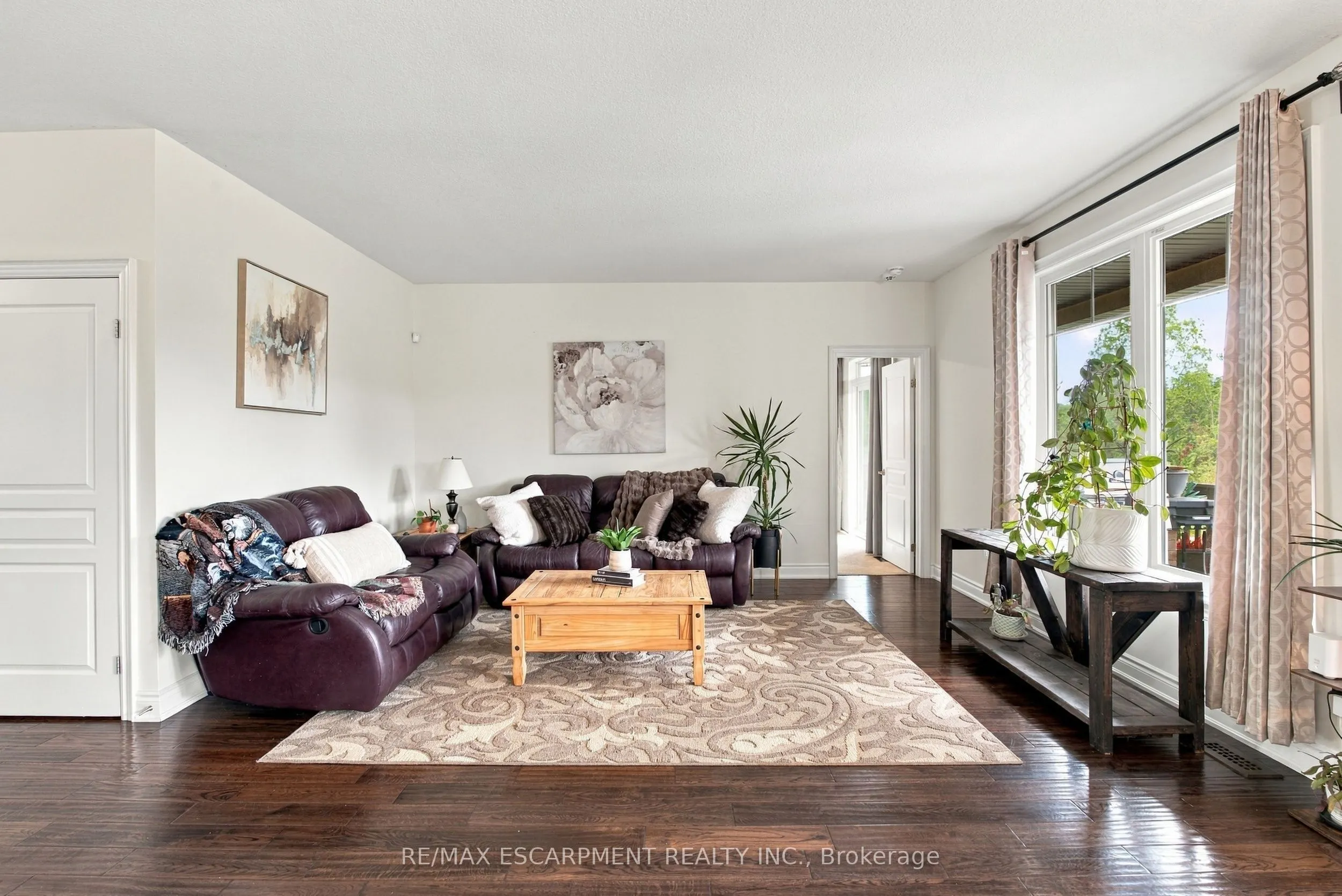 19 BROOKSIDE Terrace