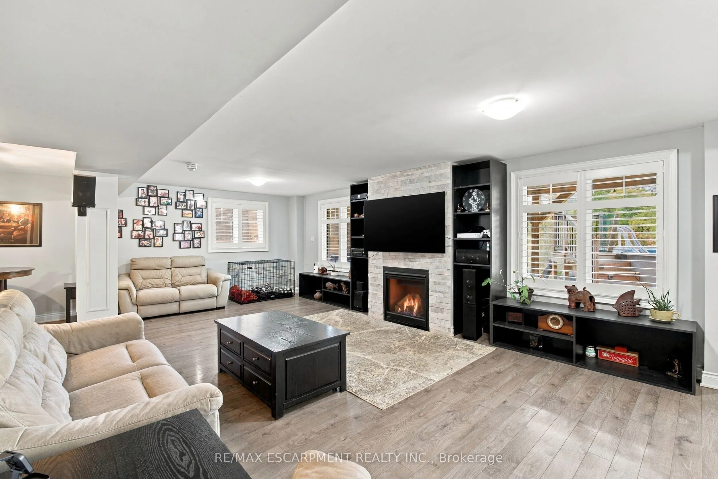 19 BROOKSIDE Terrace