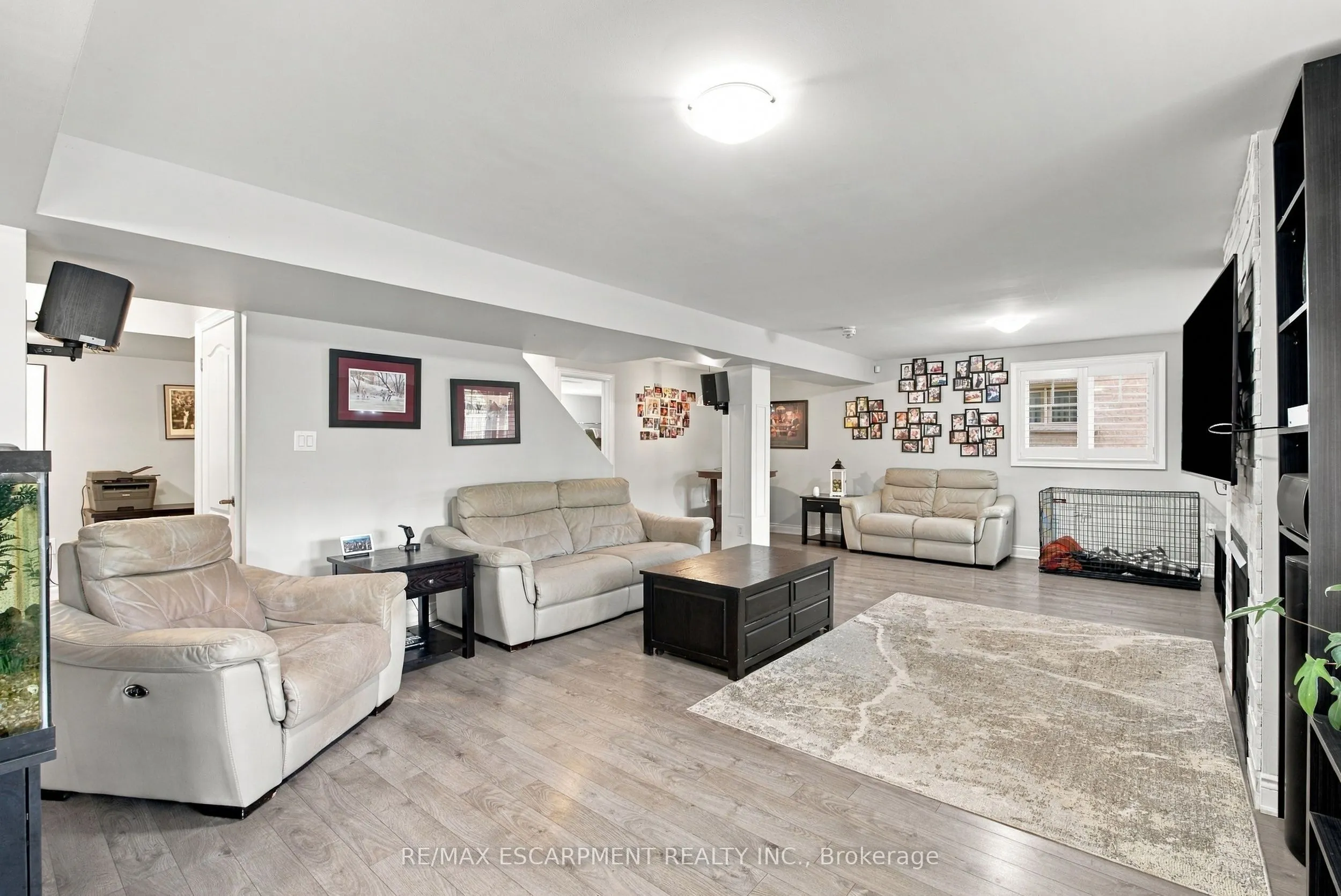 19 BROOKSIDE Terrace
