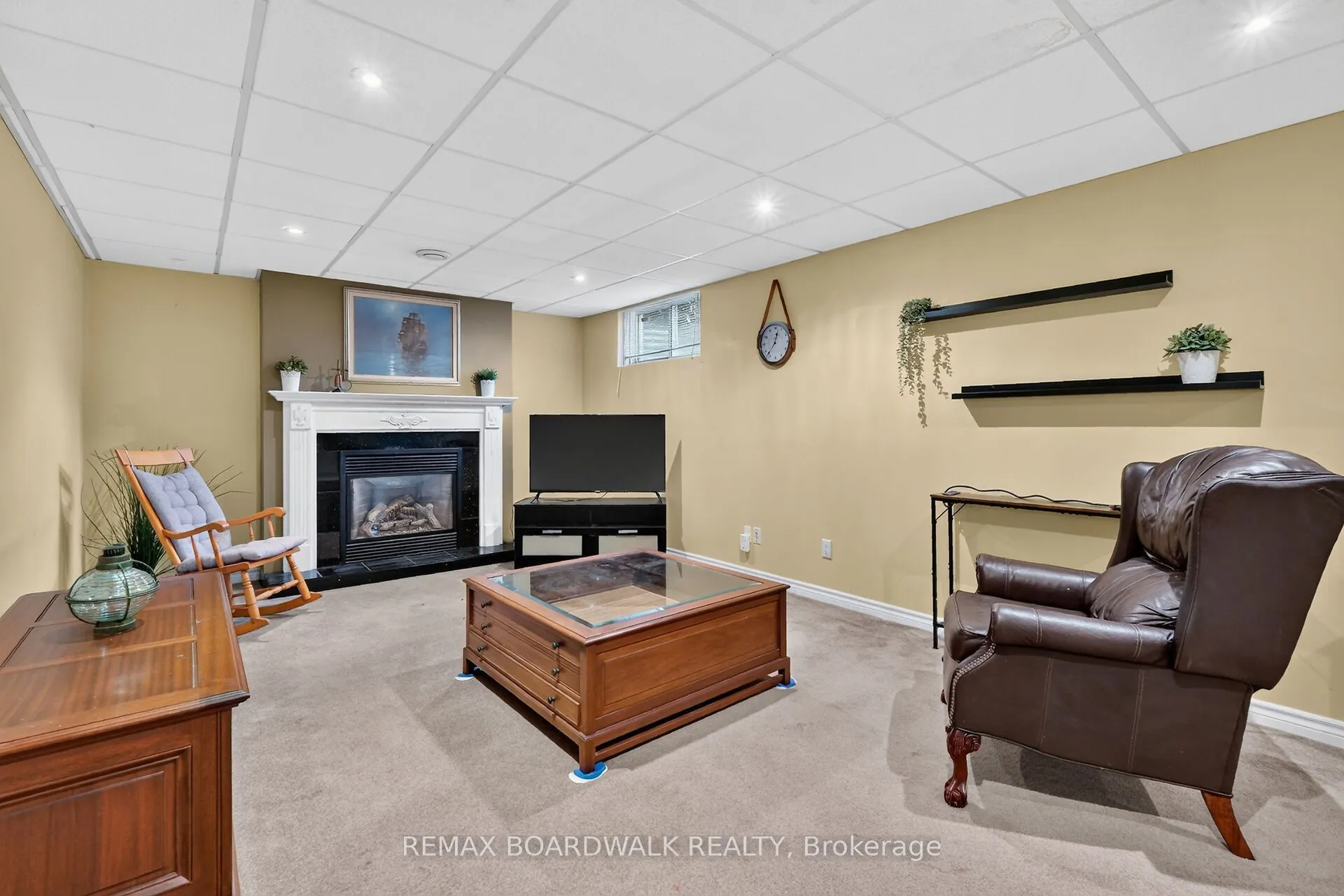 2762 Julie Street