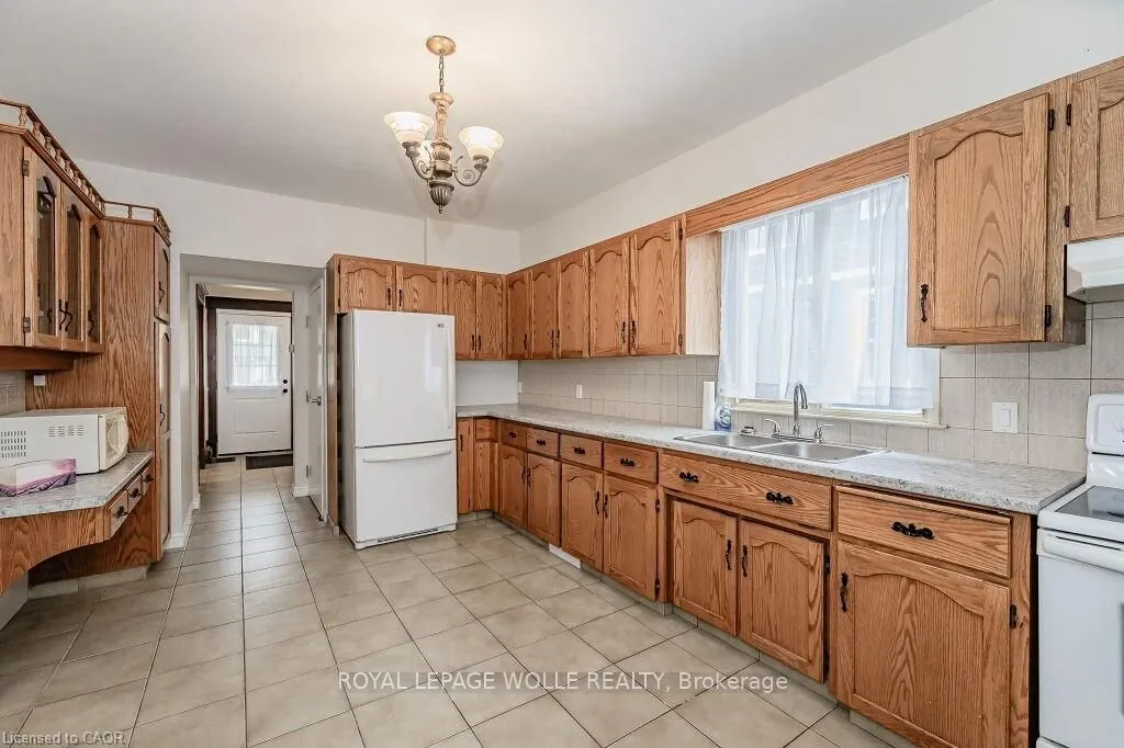 275 Main Street #Upper