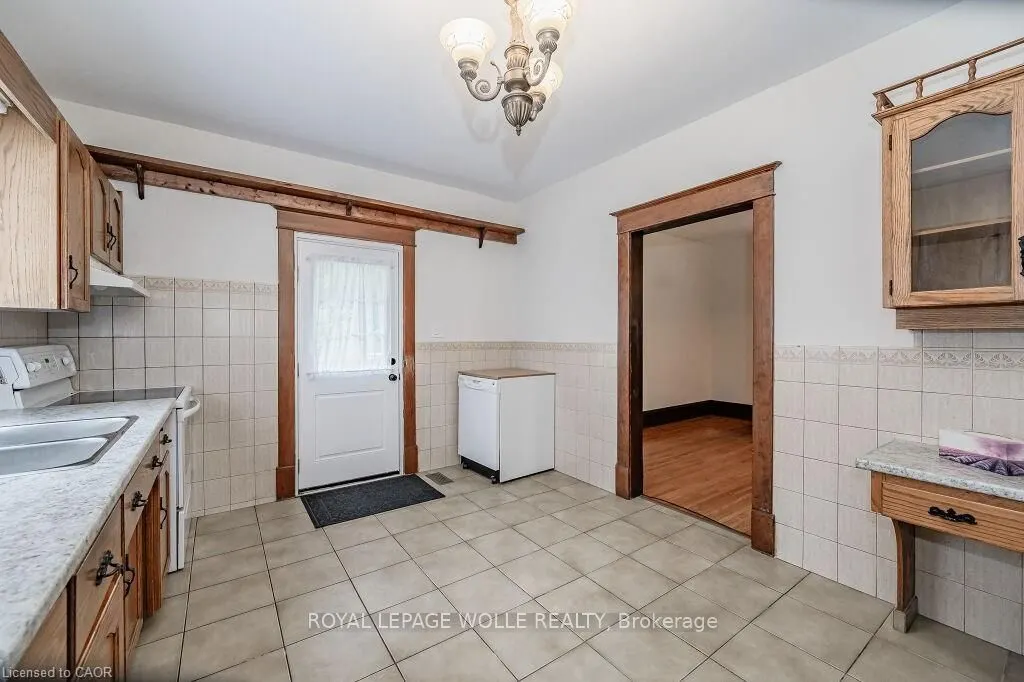 275 Main Street #Upper