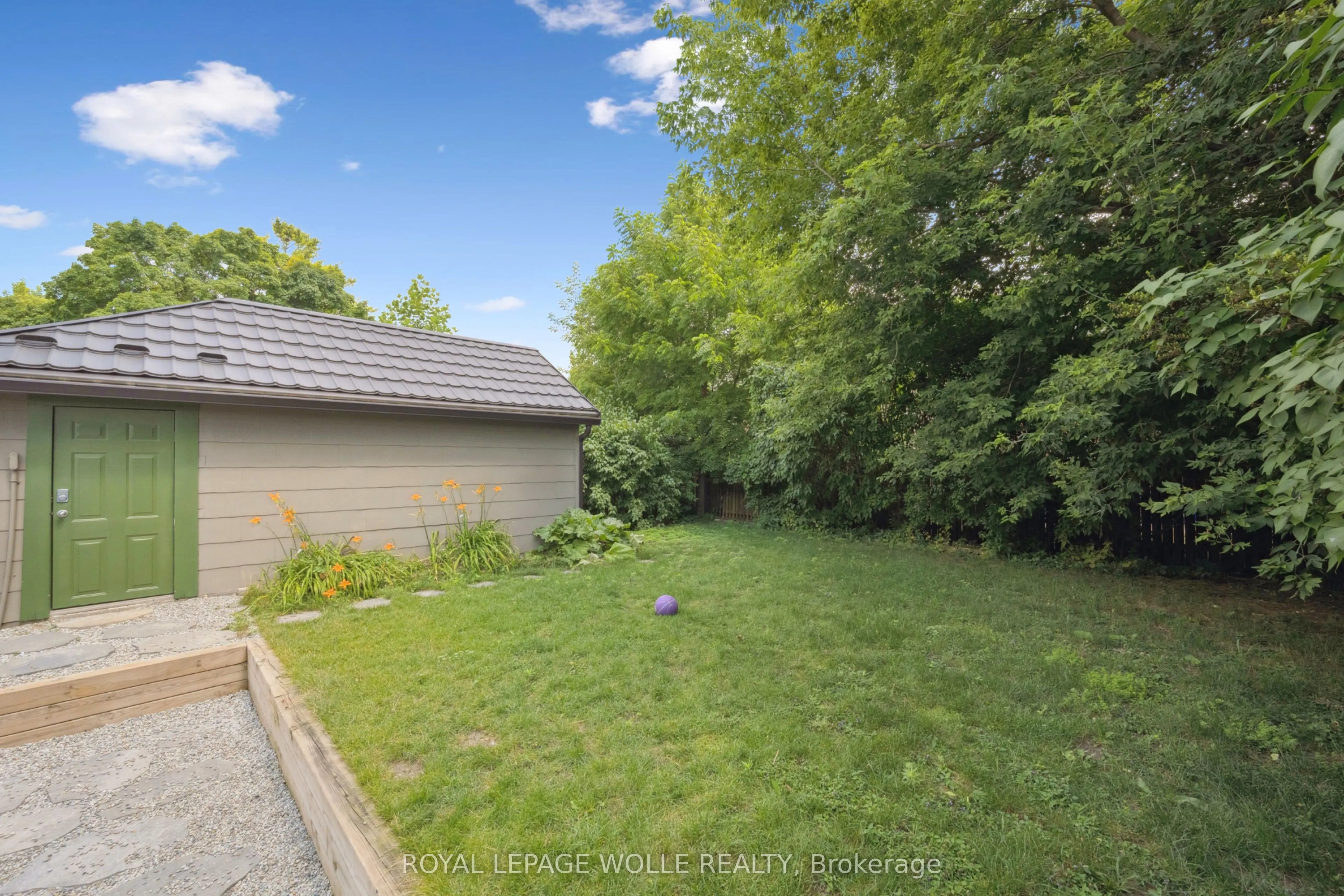249 Blucher Street #Lower