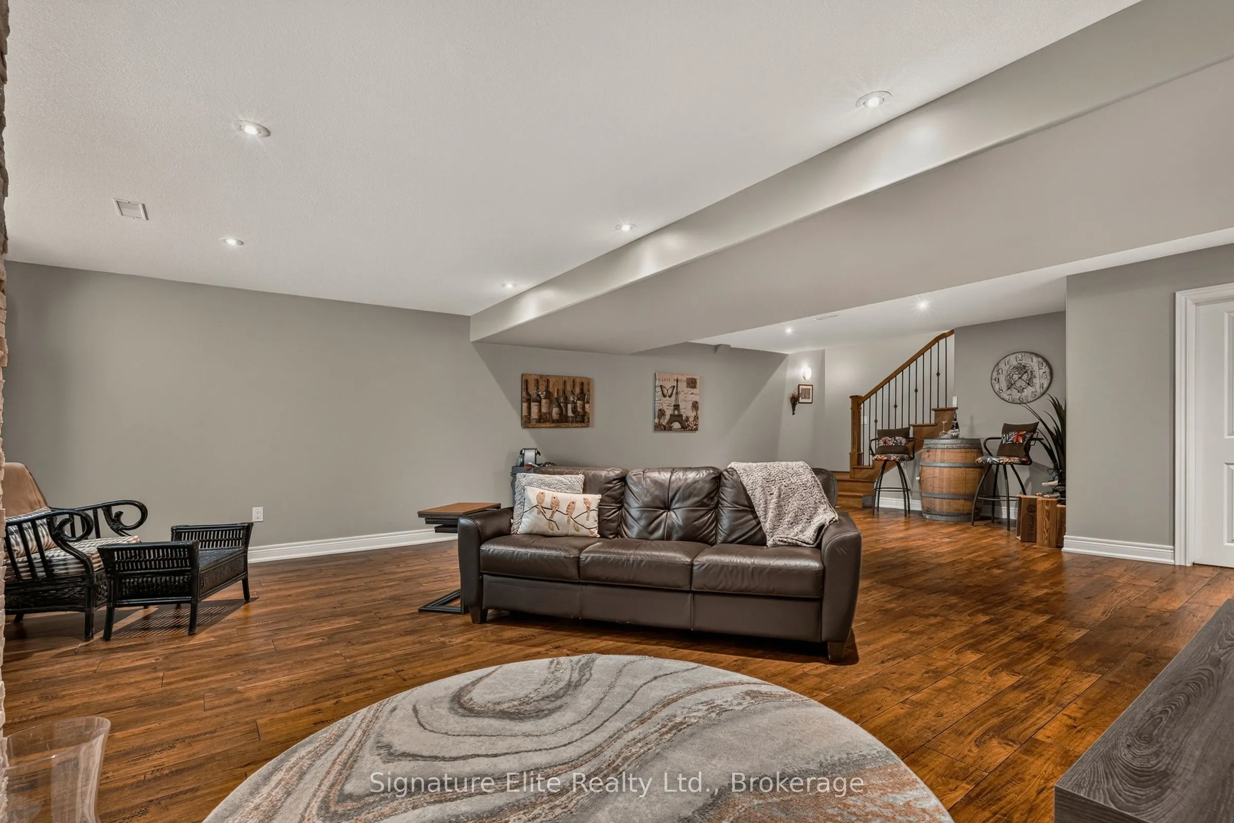 27 Stoneridge Crescent