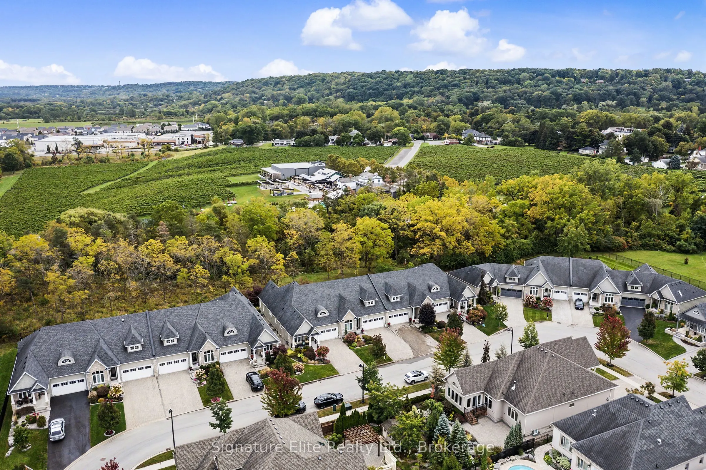 27 Stoneridge Crescent