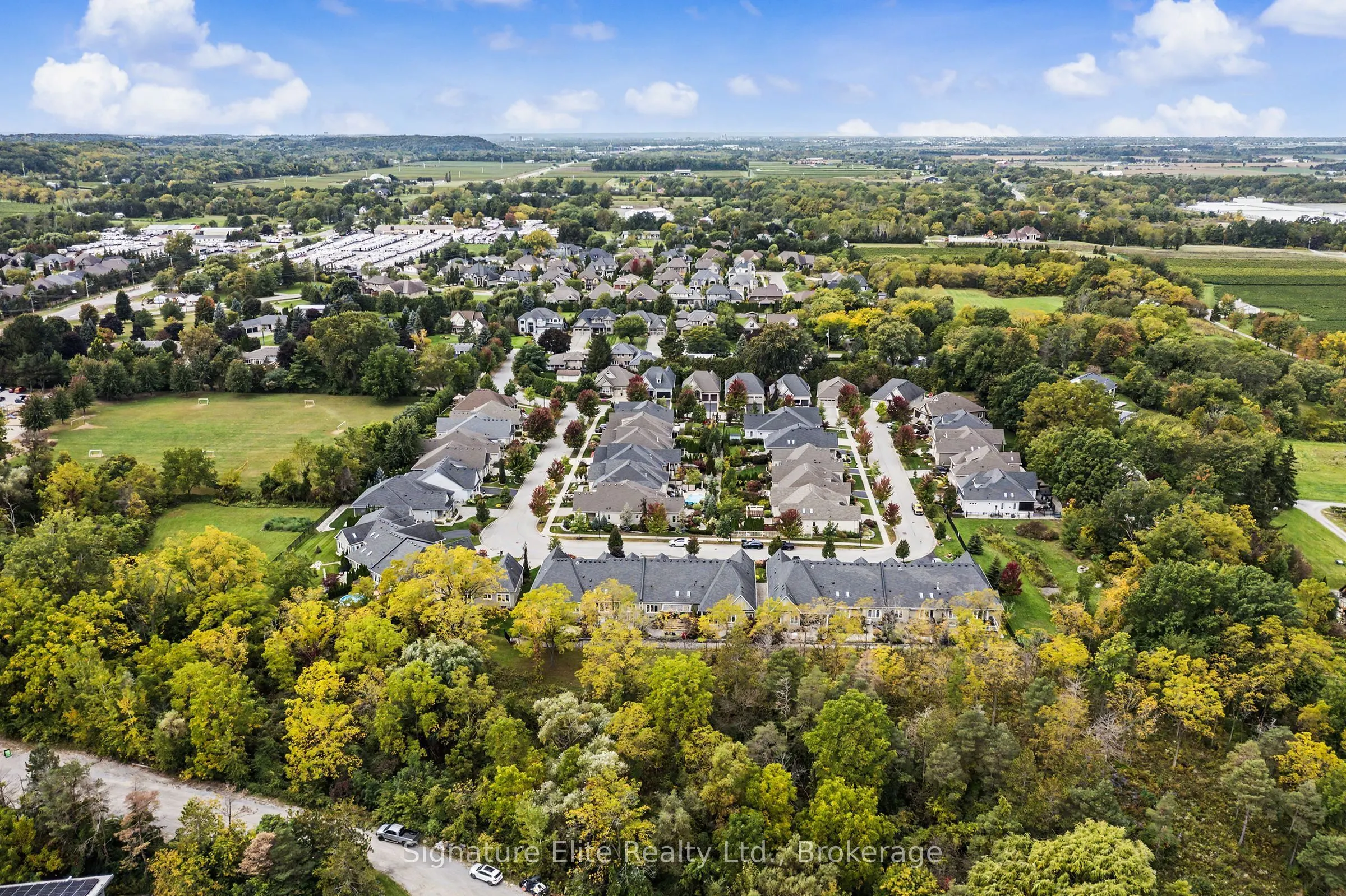 27 Stoneridge Crescent