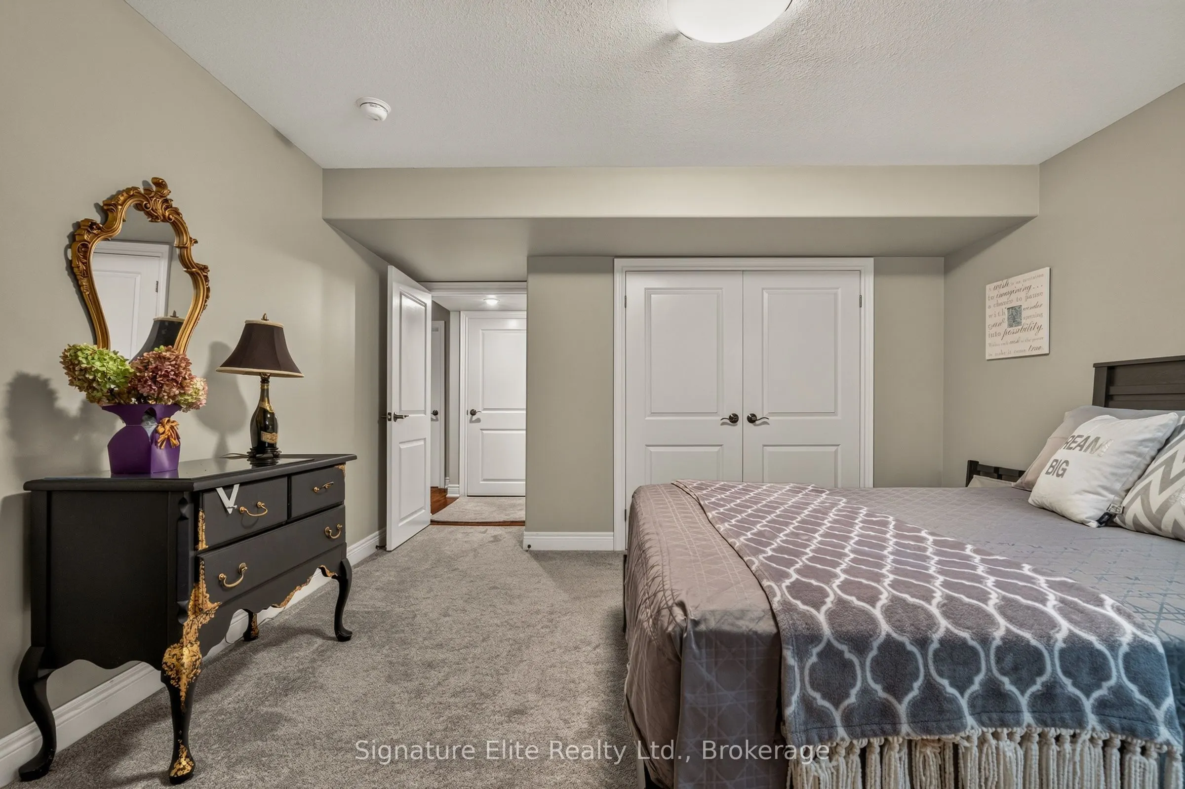 27 Stoneridge Crescent