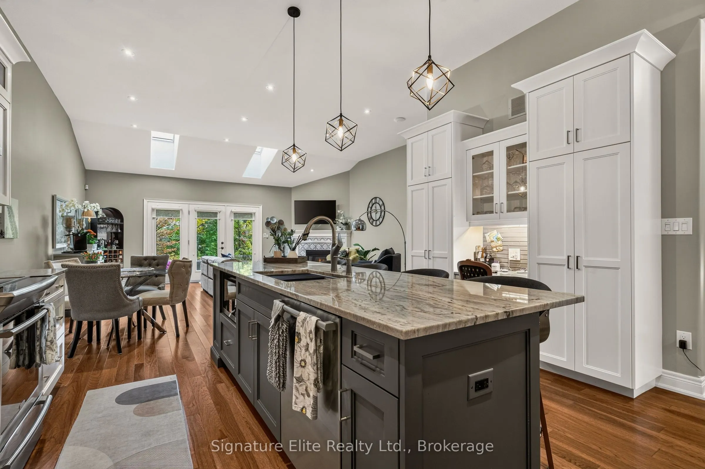 27 Stoneridge Crescent