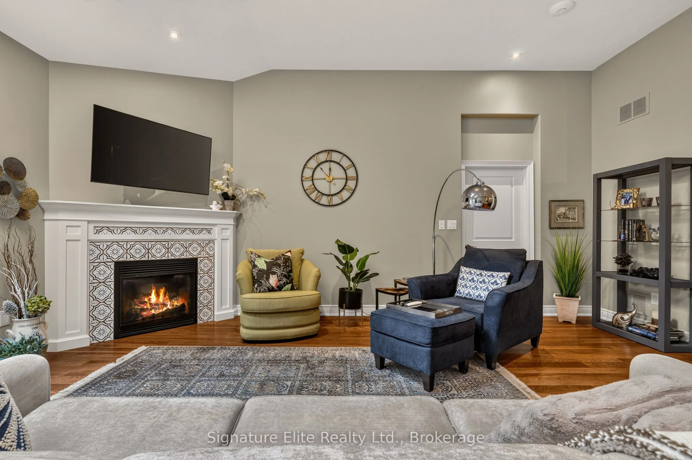 27 Stoneridge Crescent