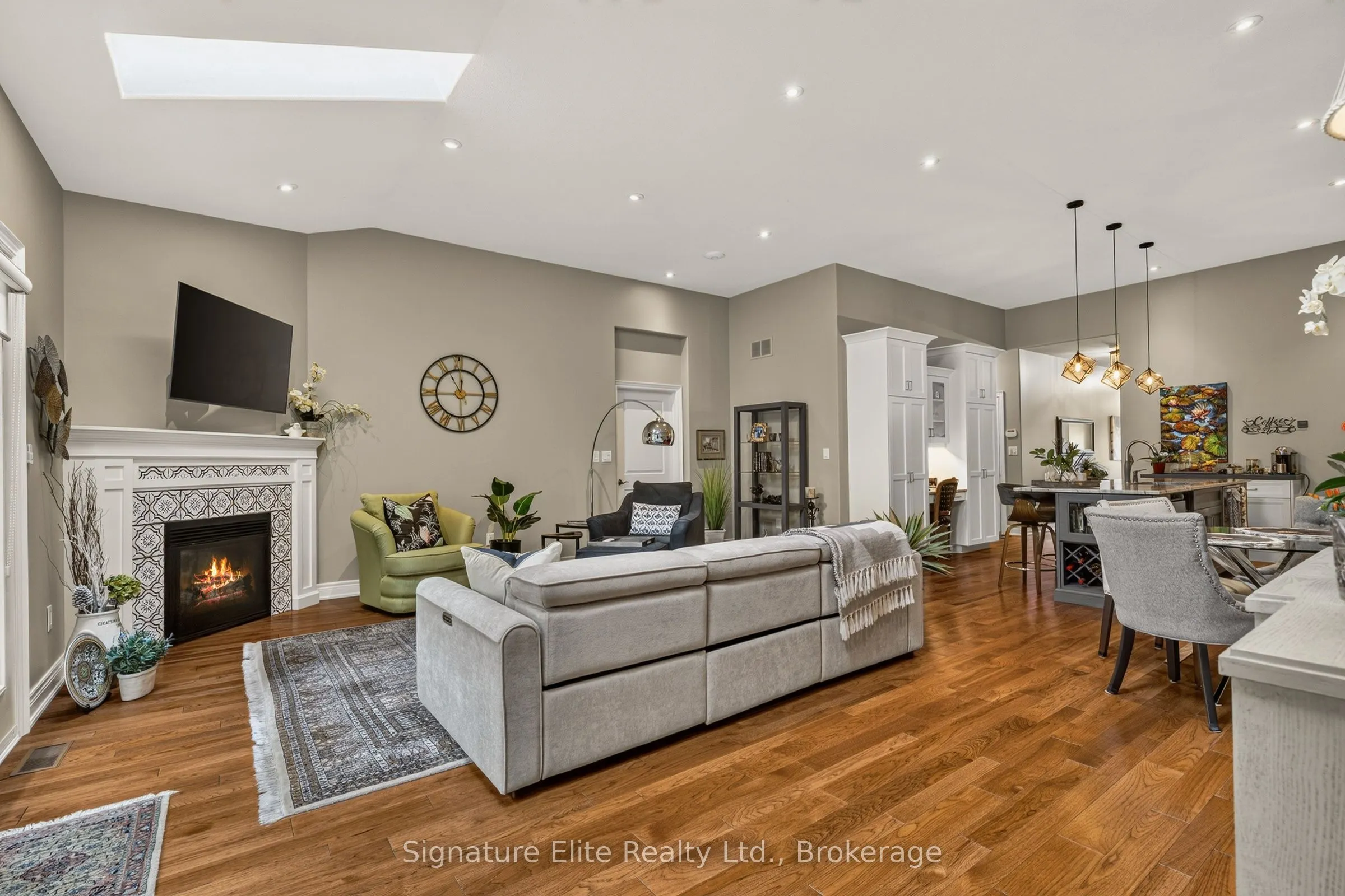 27 Stoneridge Crescent