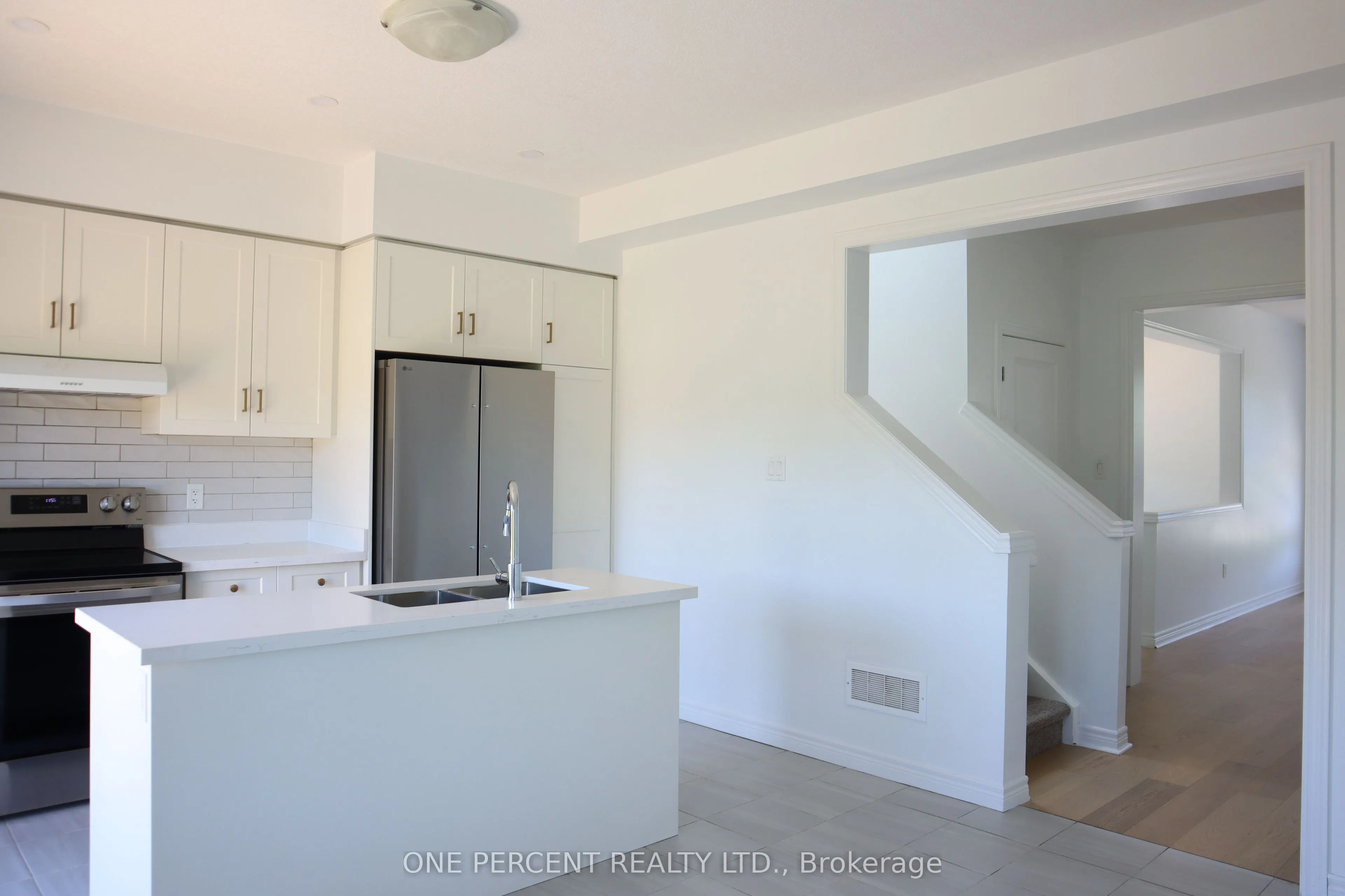 15 Sora Lane #28