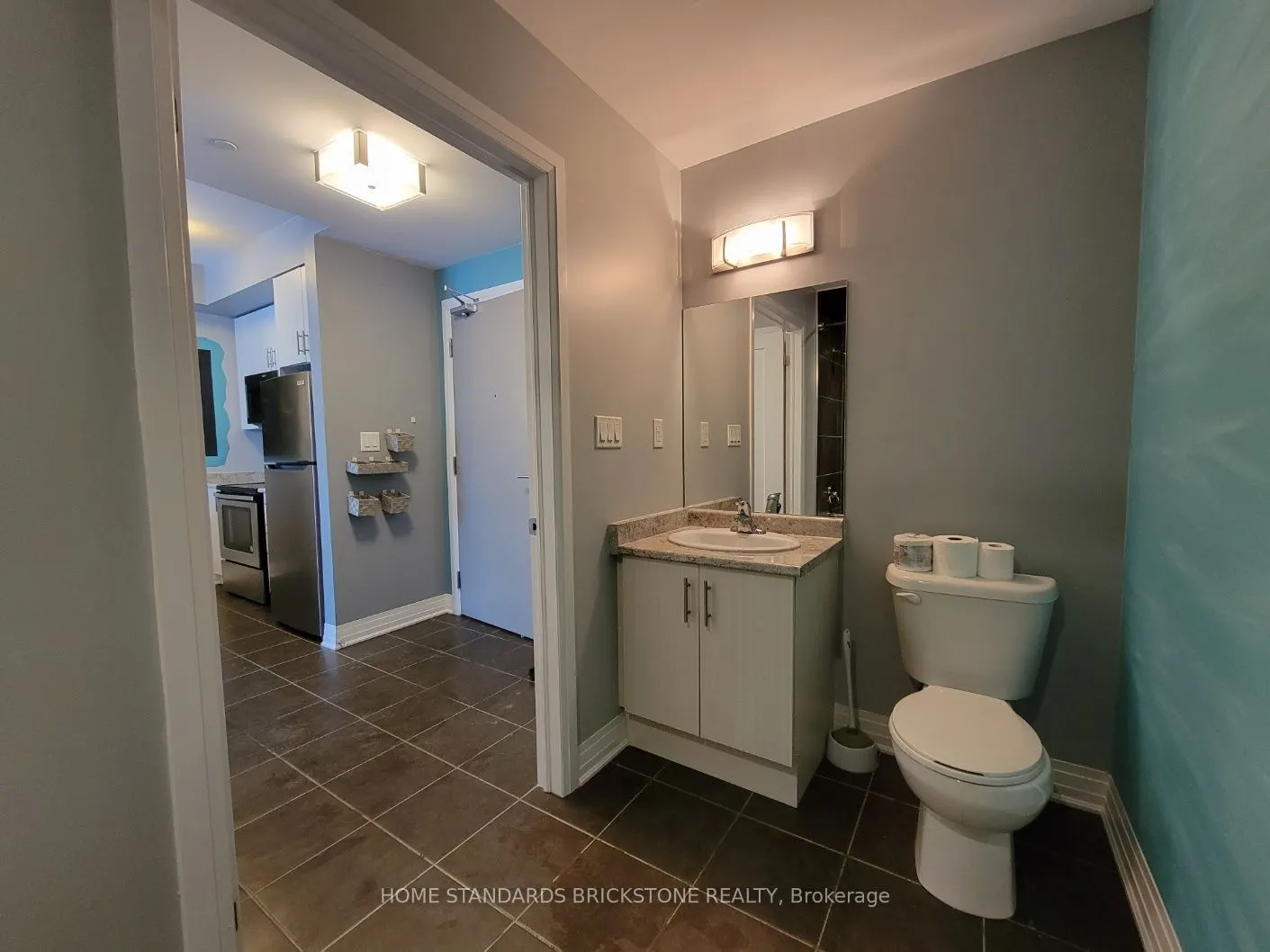 10 Concord Place #323