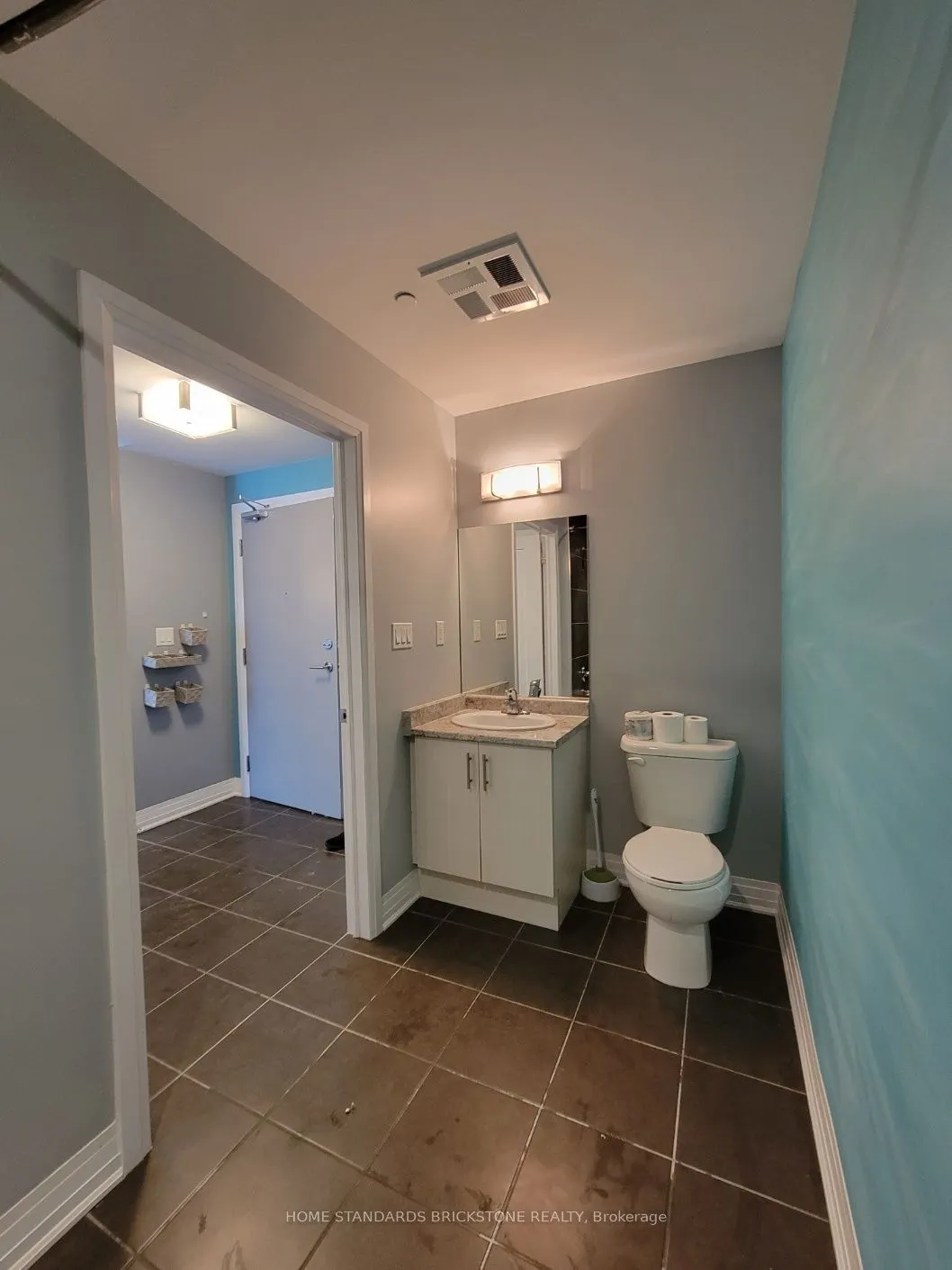 10 Concord Place #323