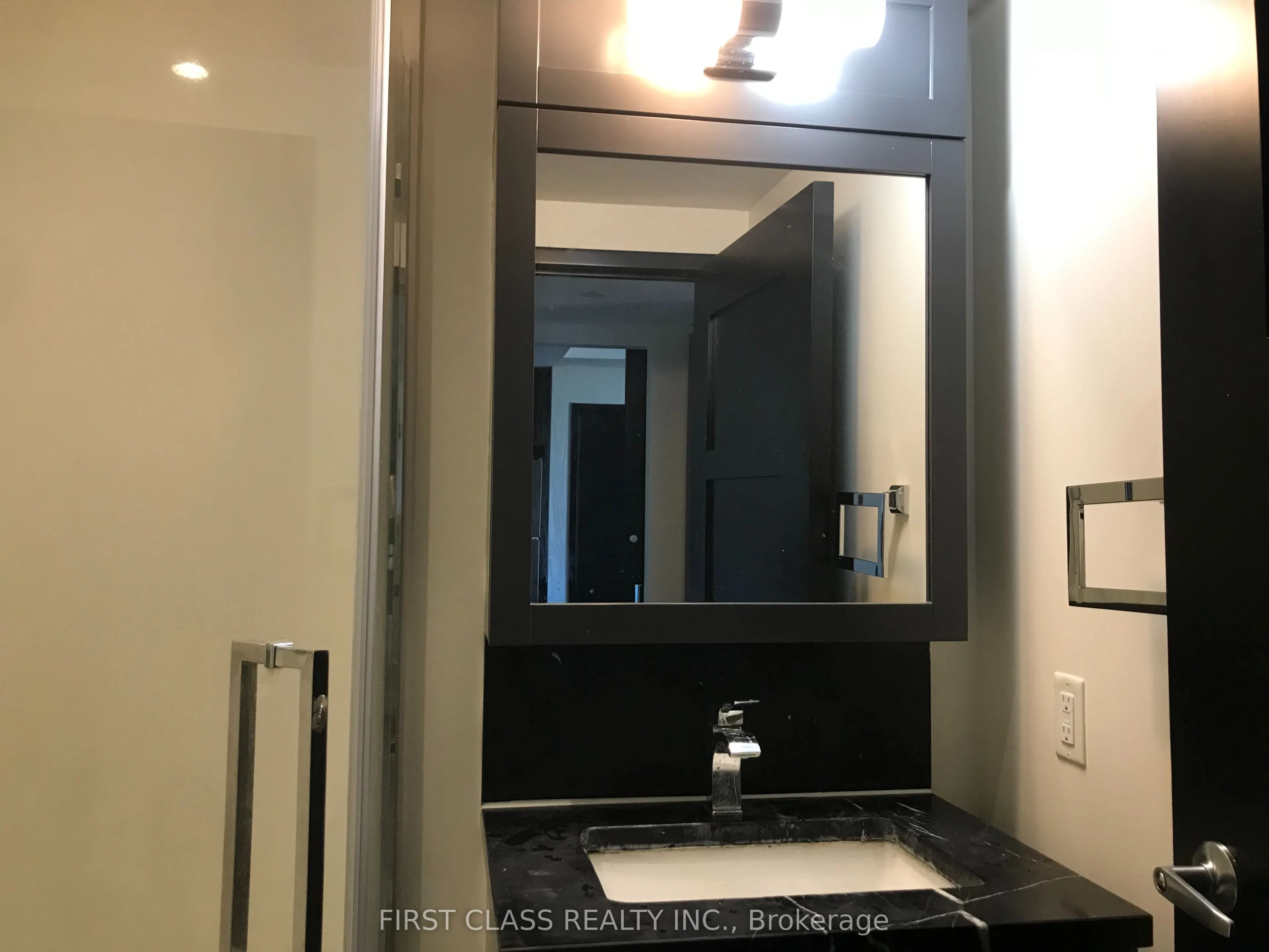 330 phillip Street #N1601